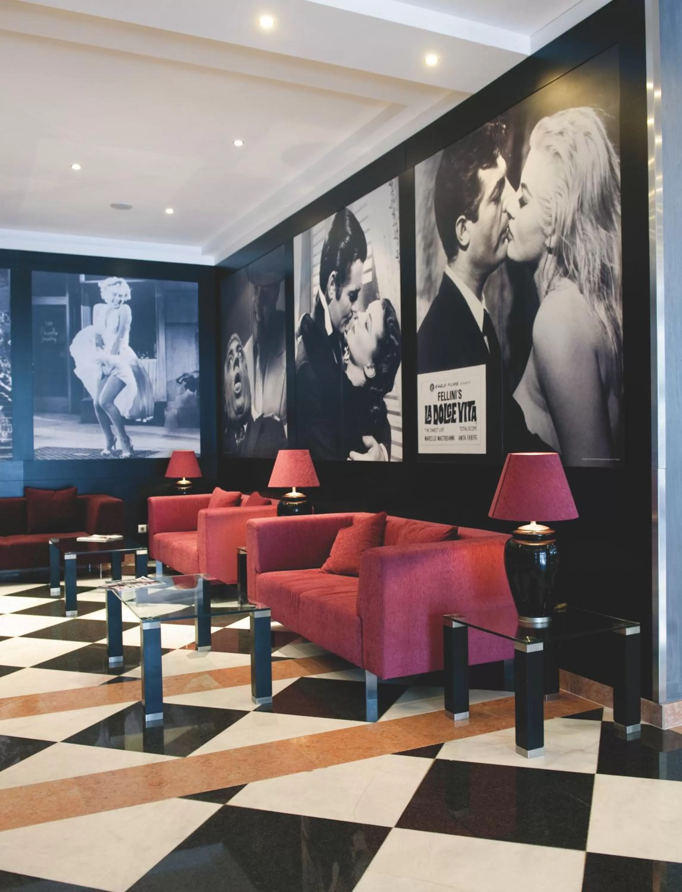 Lounge or bar in Vila Gale Porto - Centro