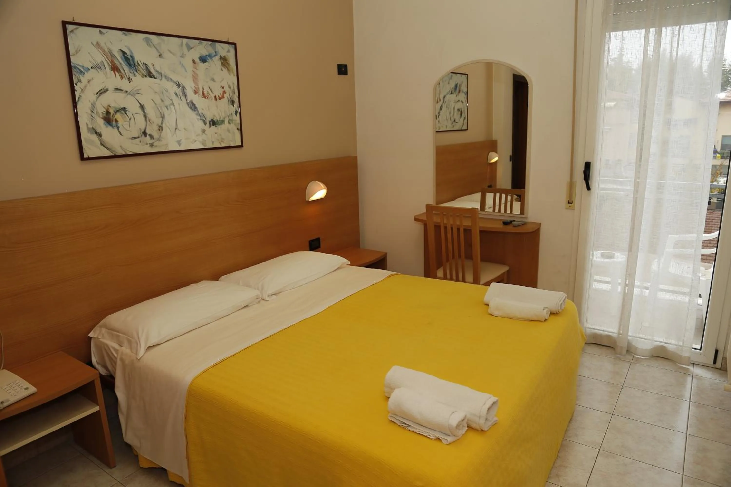 Bedroom, Bed in Hotel Villa Dina