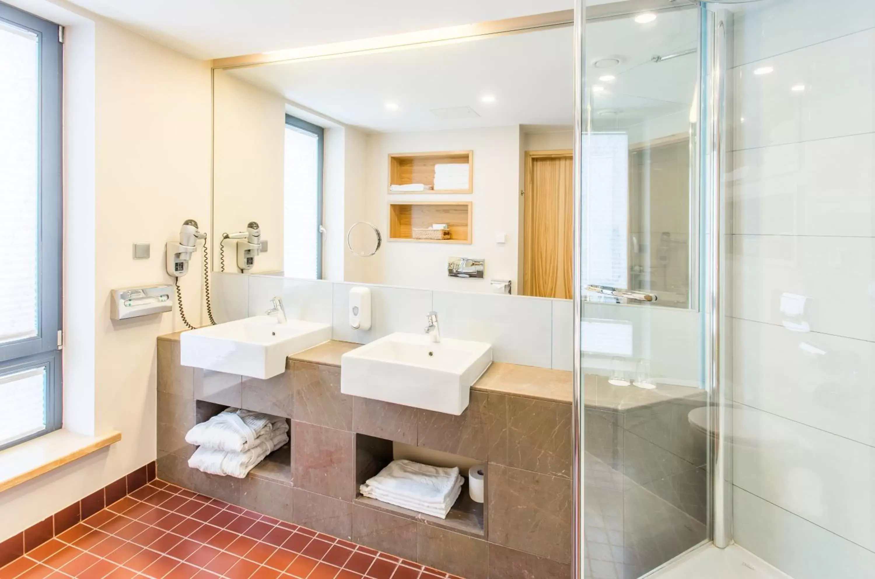 Shower, Bathroom in Hestia Hotel Europa