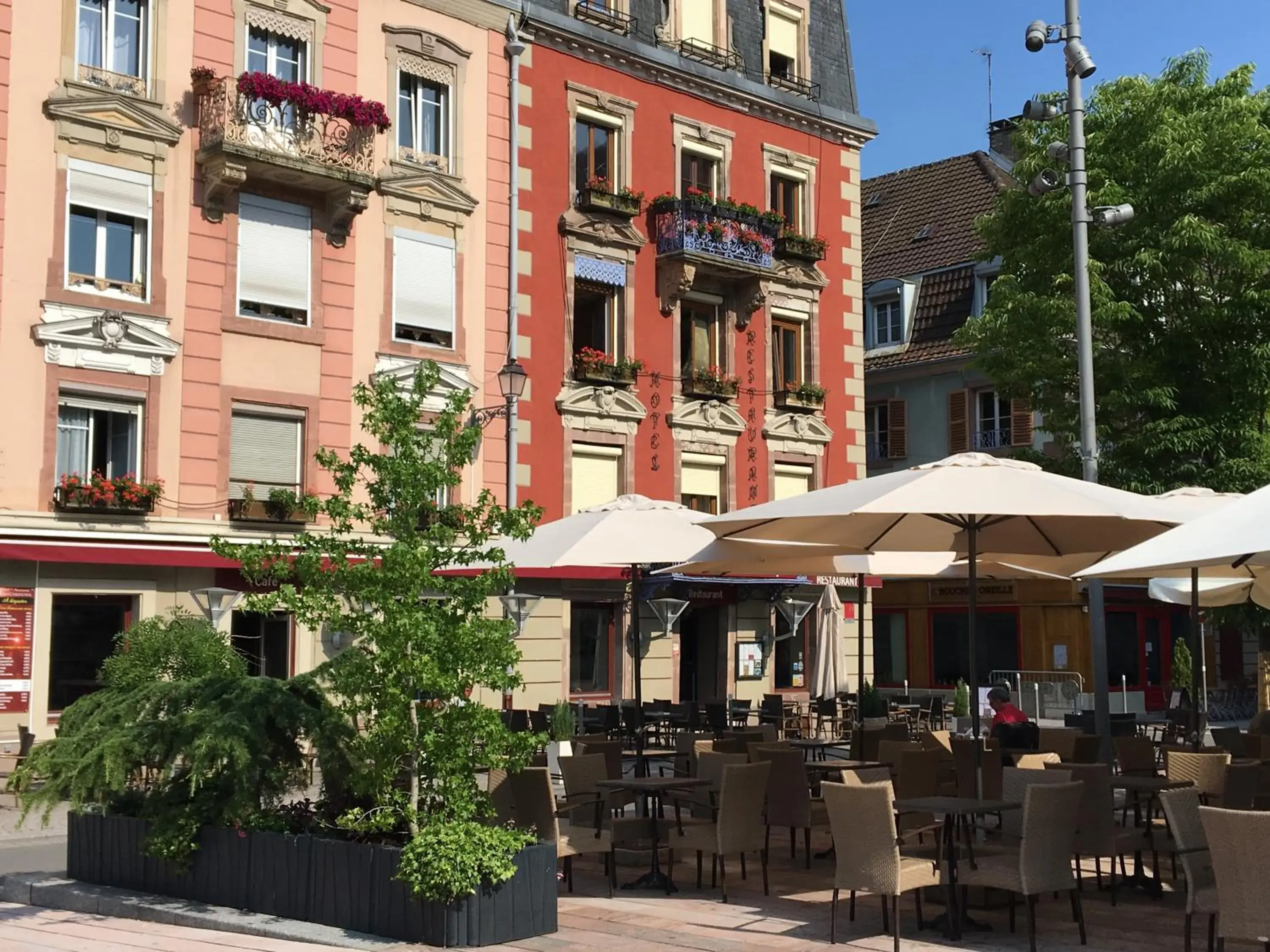 Property Building in Hotel-Restaurant St-Christophe