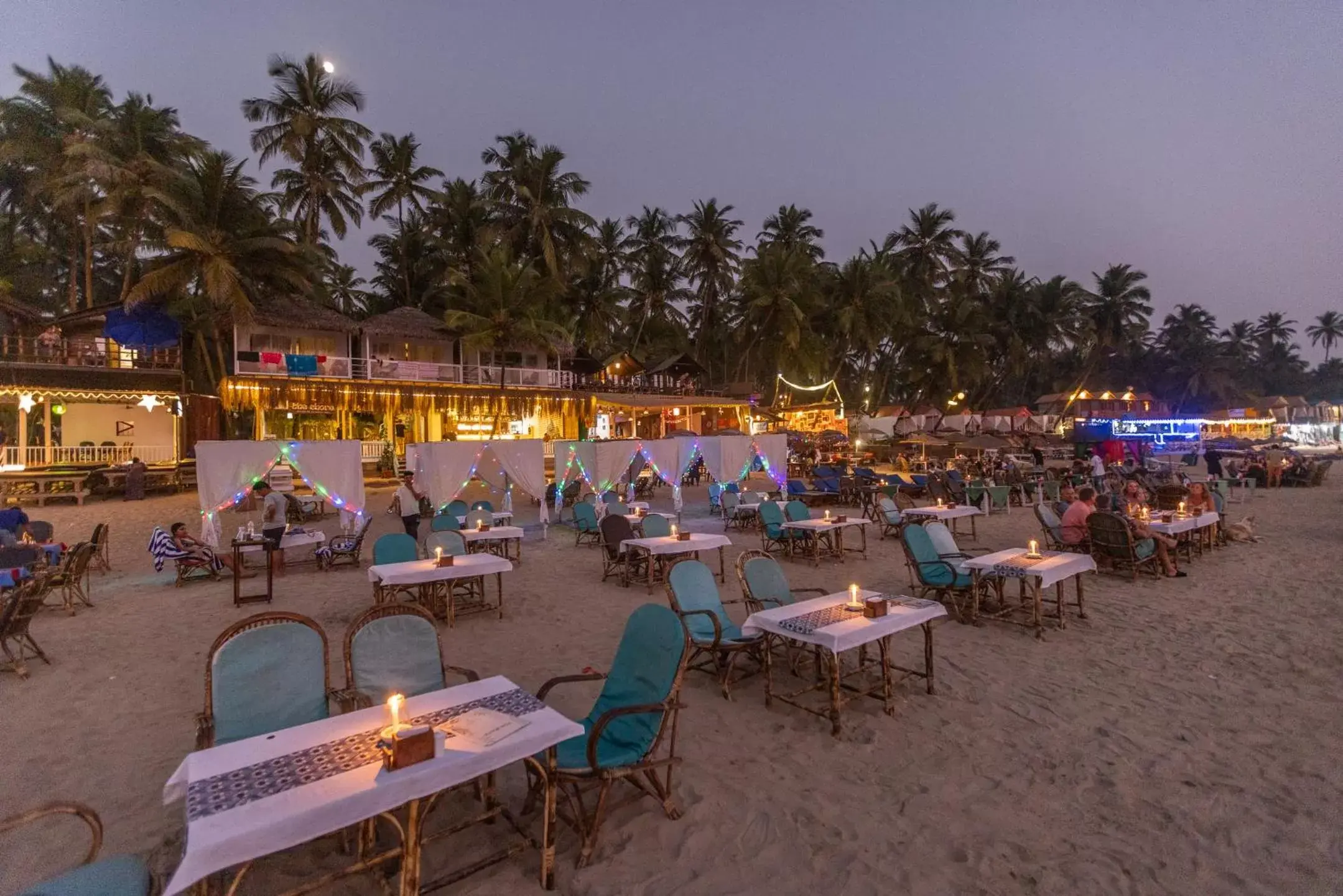 Restaurant/Places to Eat in The Shore beach resort Restaurant/Places to Eat in The Shore beach resort