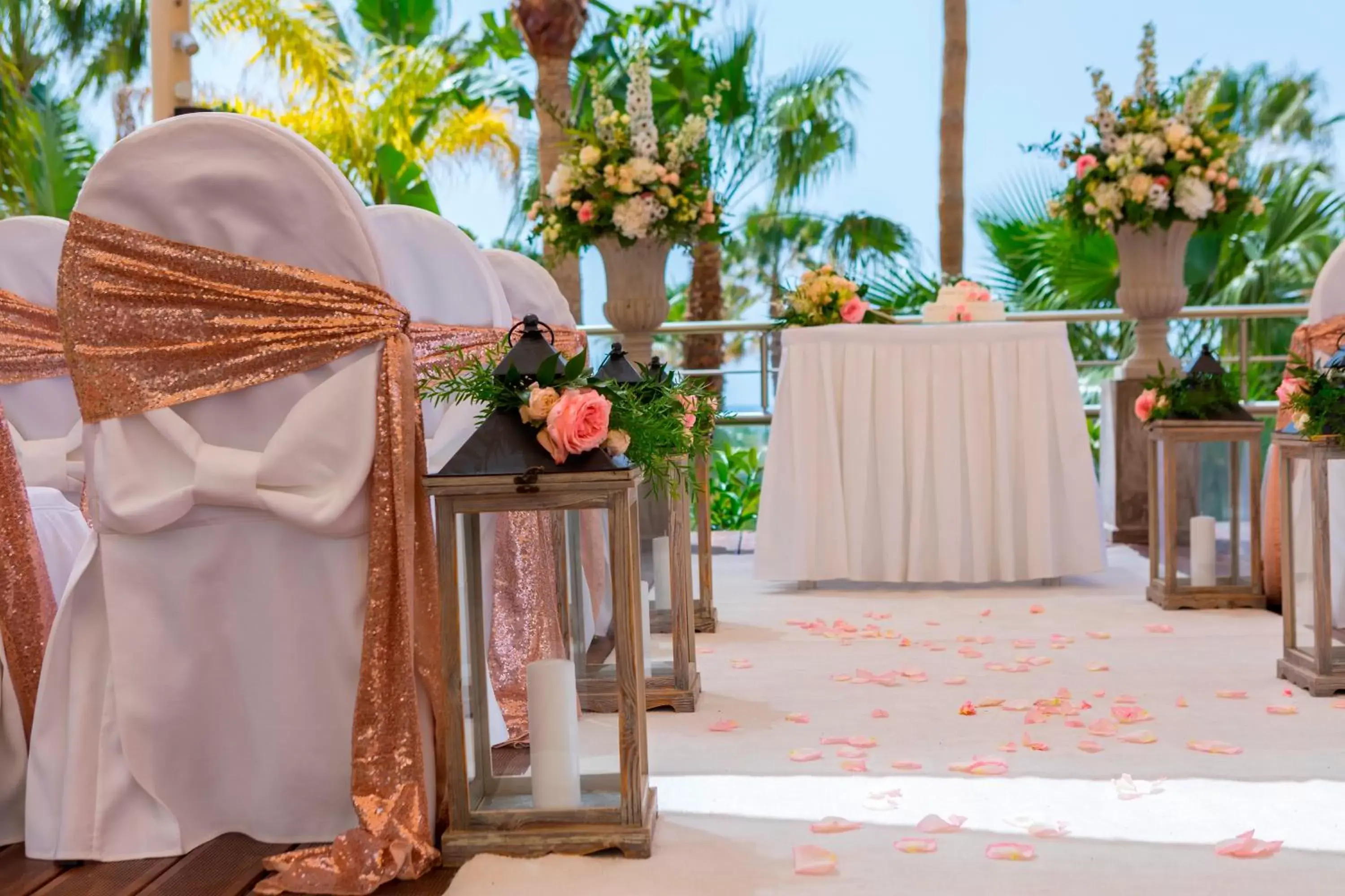 Patio, Banquet Facilities in Aquamare Beach Hotel & Spa