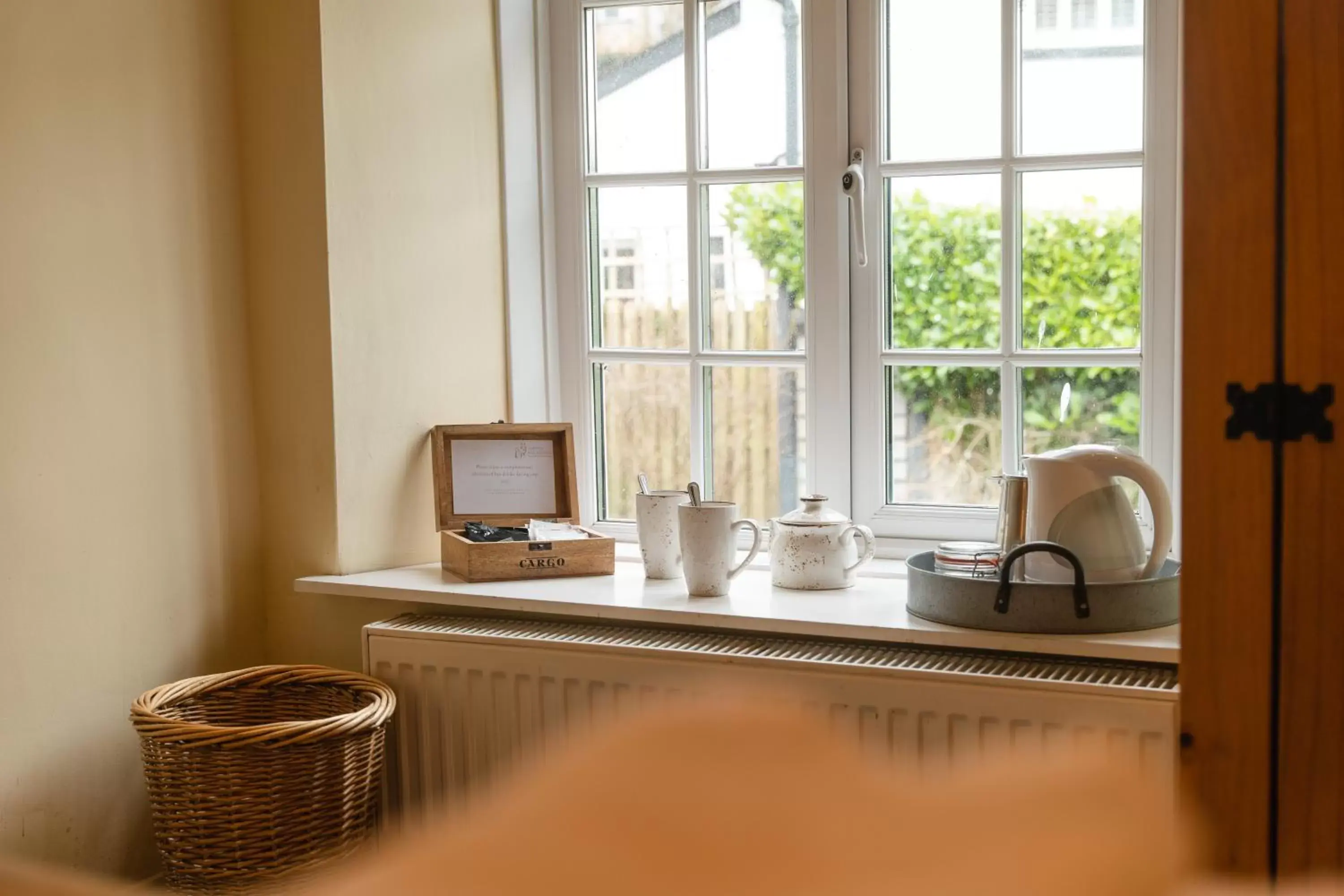 Coffee/tea facilities in Fox And Hounds Llancarfan