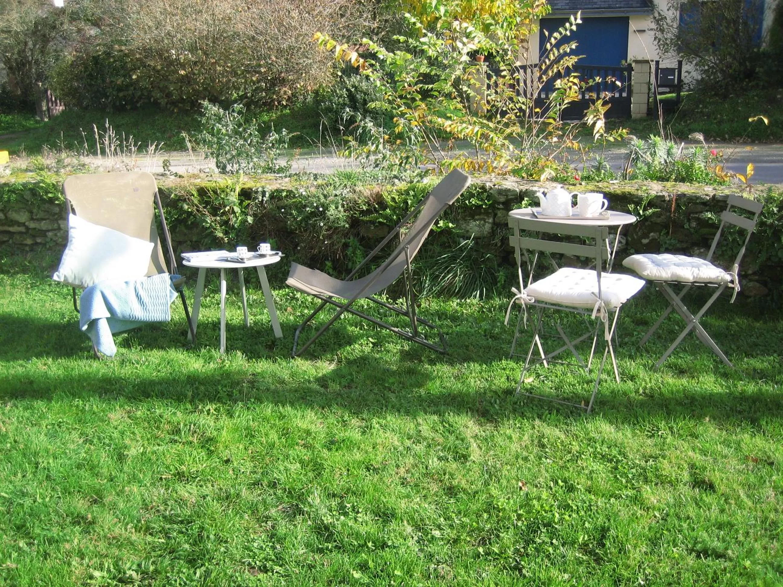Garden in AGATHE chambres d'hôtes