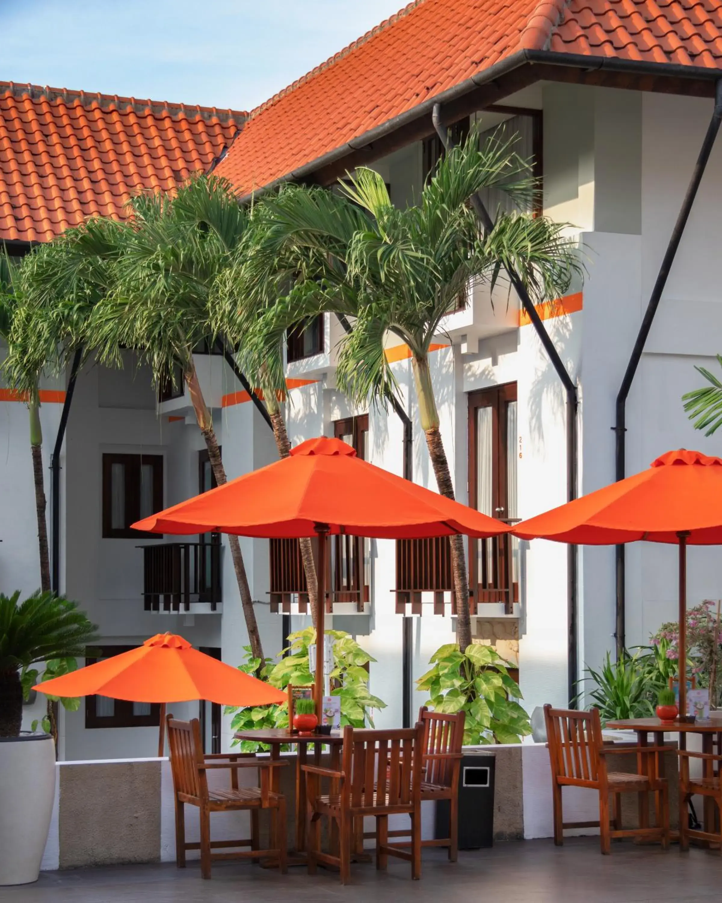 Property building, Restaurant/Places to Eat in HARRIS Hotel Kuta Tuban Bali