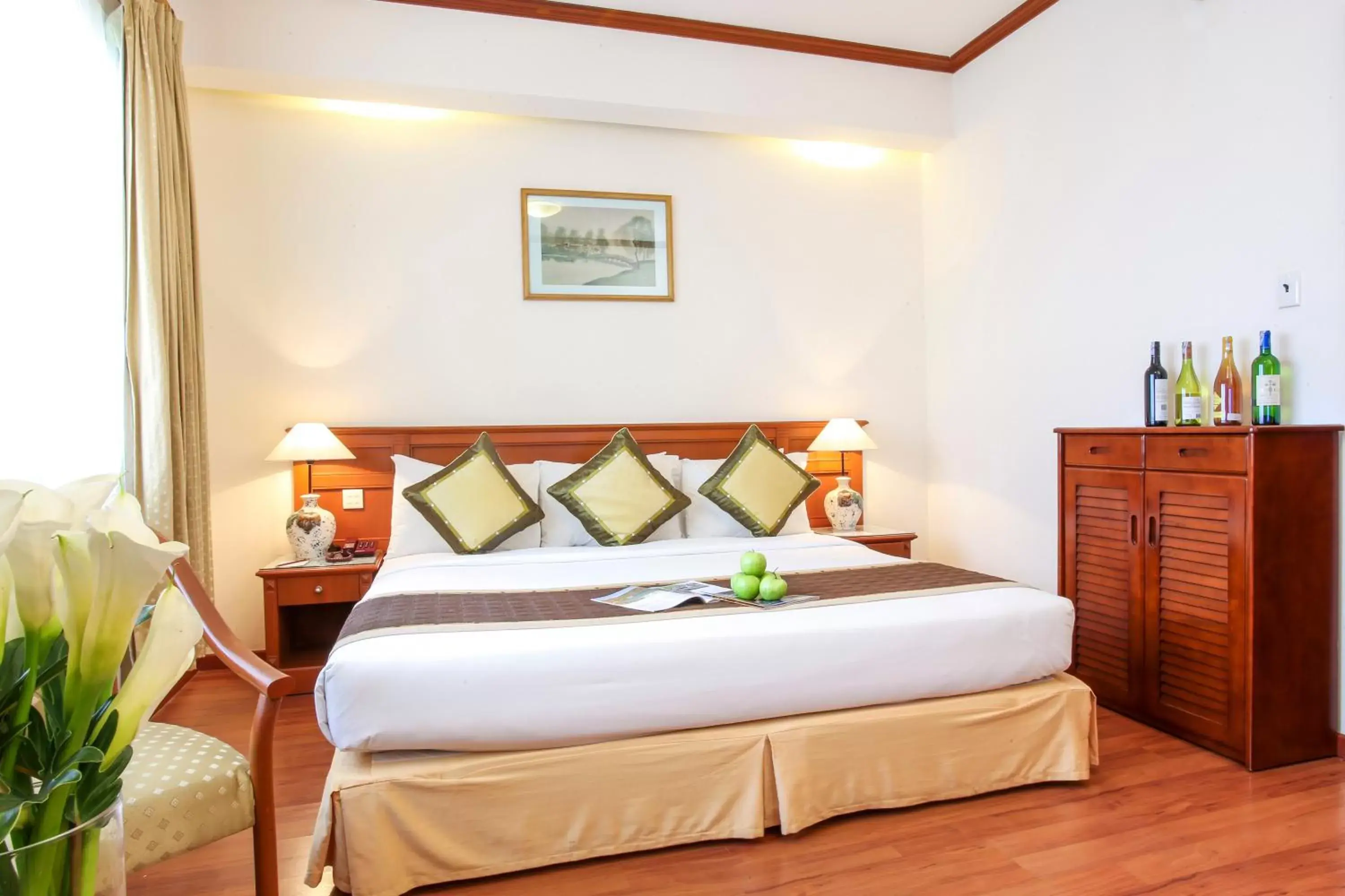 Bedroom, Bed in Oscar Saigon Hotel
