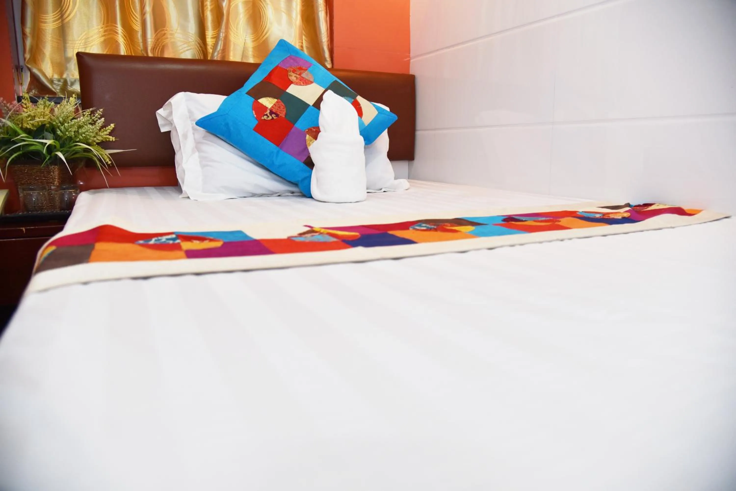 cot, Bed in Premium Lounge