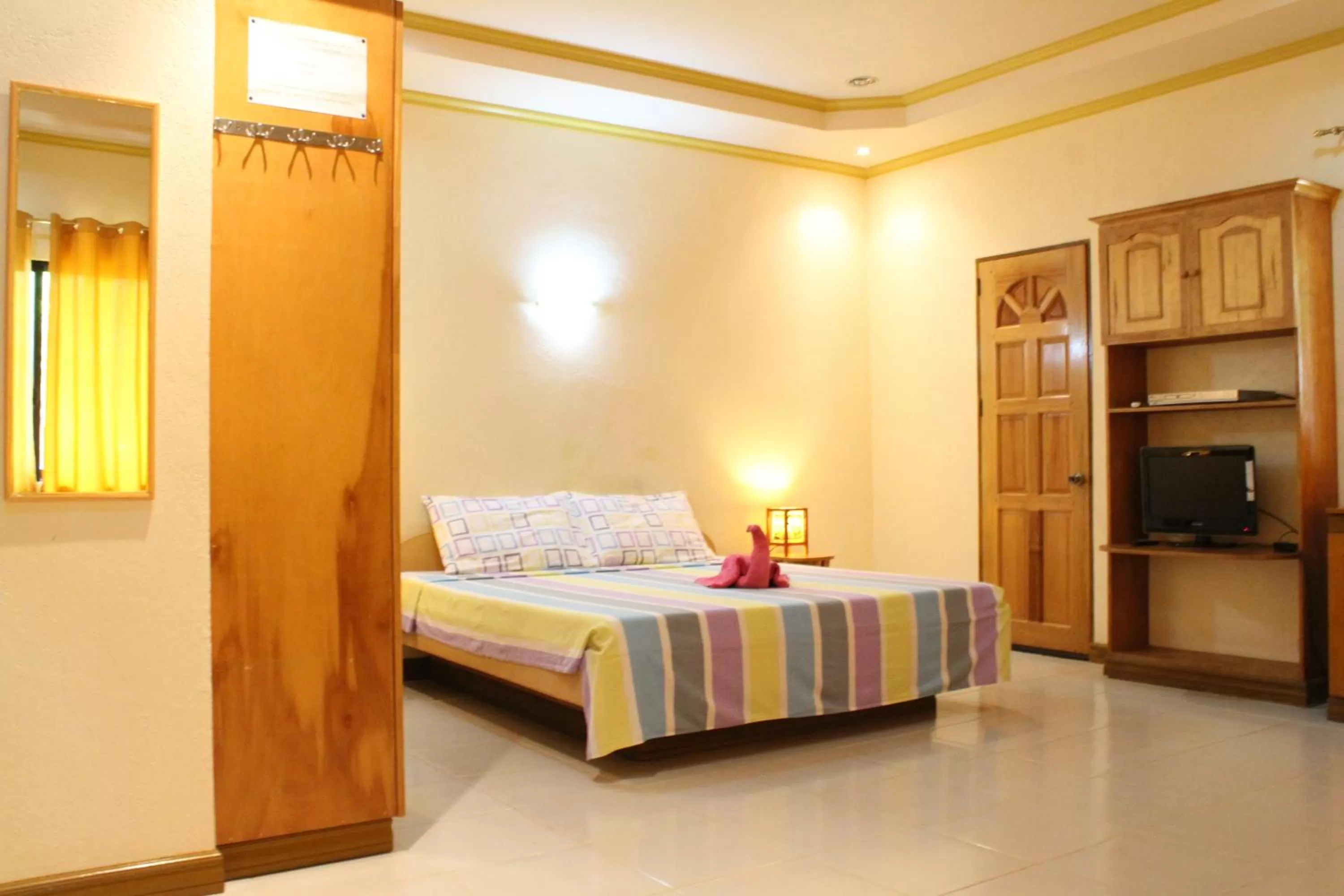 Photo of the whole room, Bed in Bohol Sunside Resort