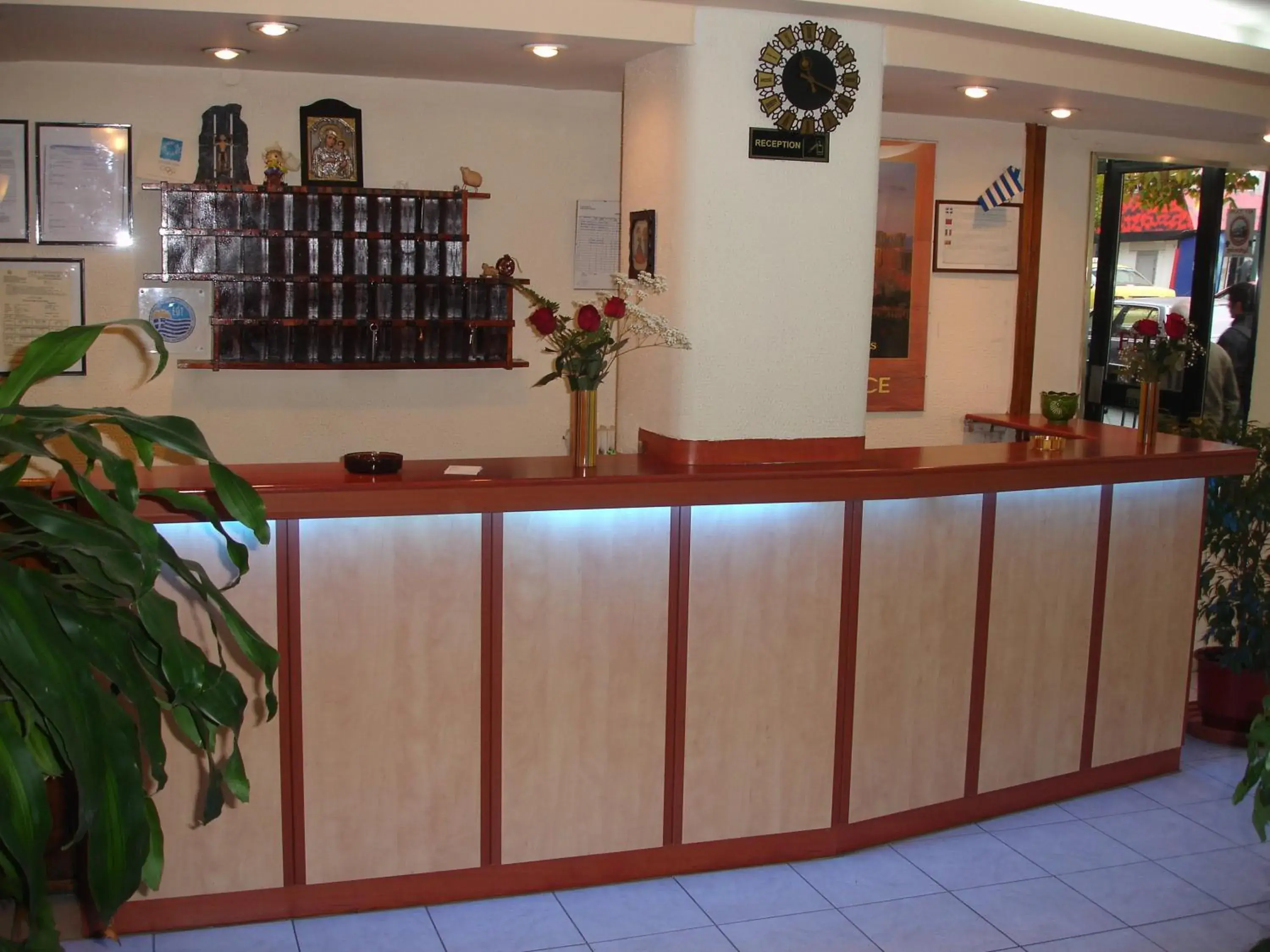 Lobby or reception, Lounge/Bar in Elite Hotel