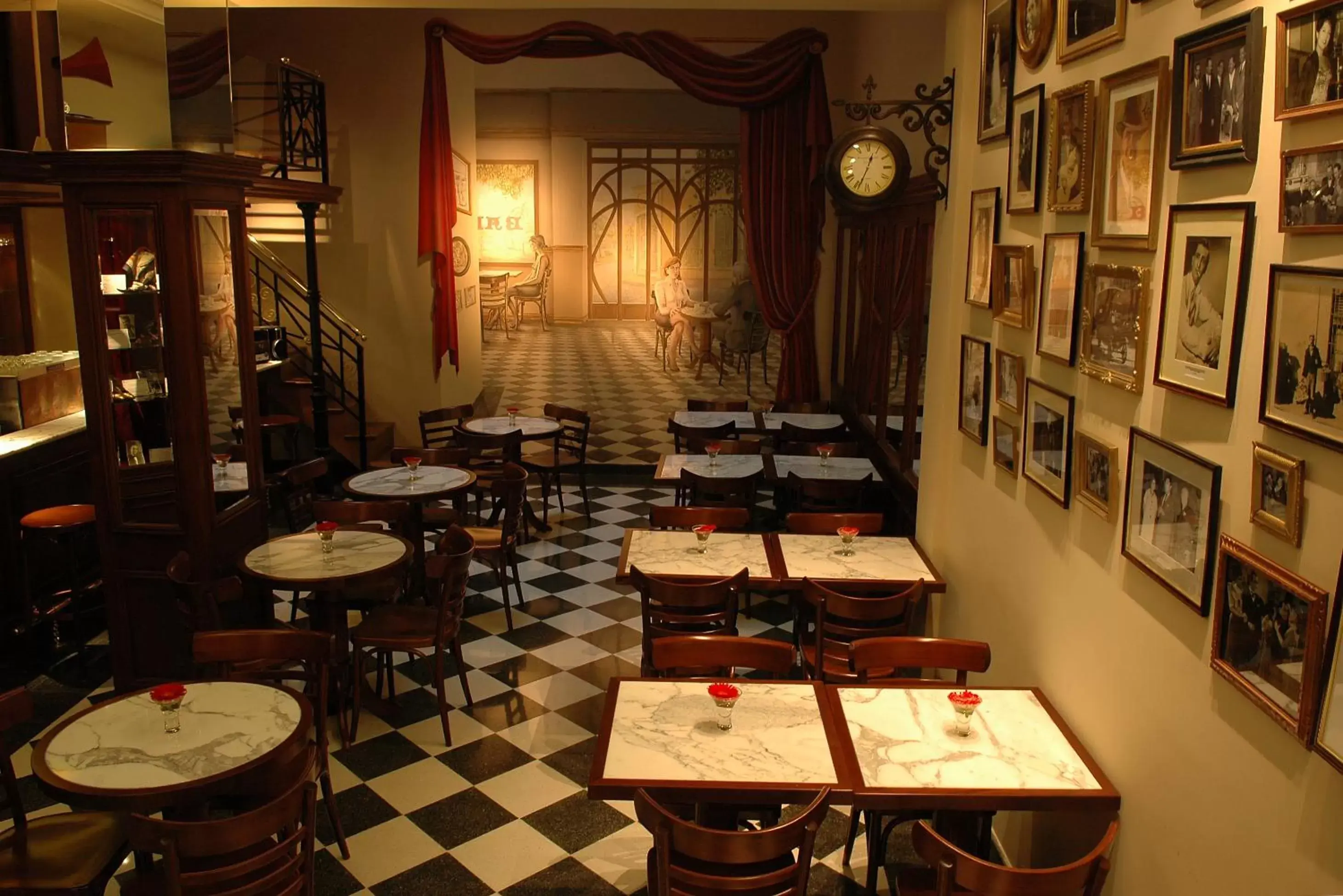 Lounge or bar, Restaurant/Places to Eat in Tanguero Hotel Boutique Antique