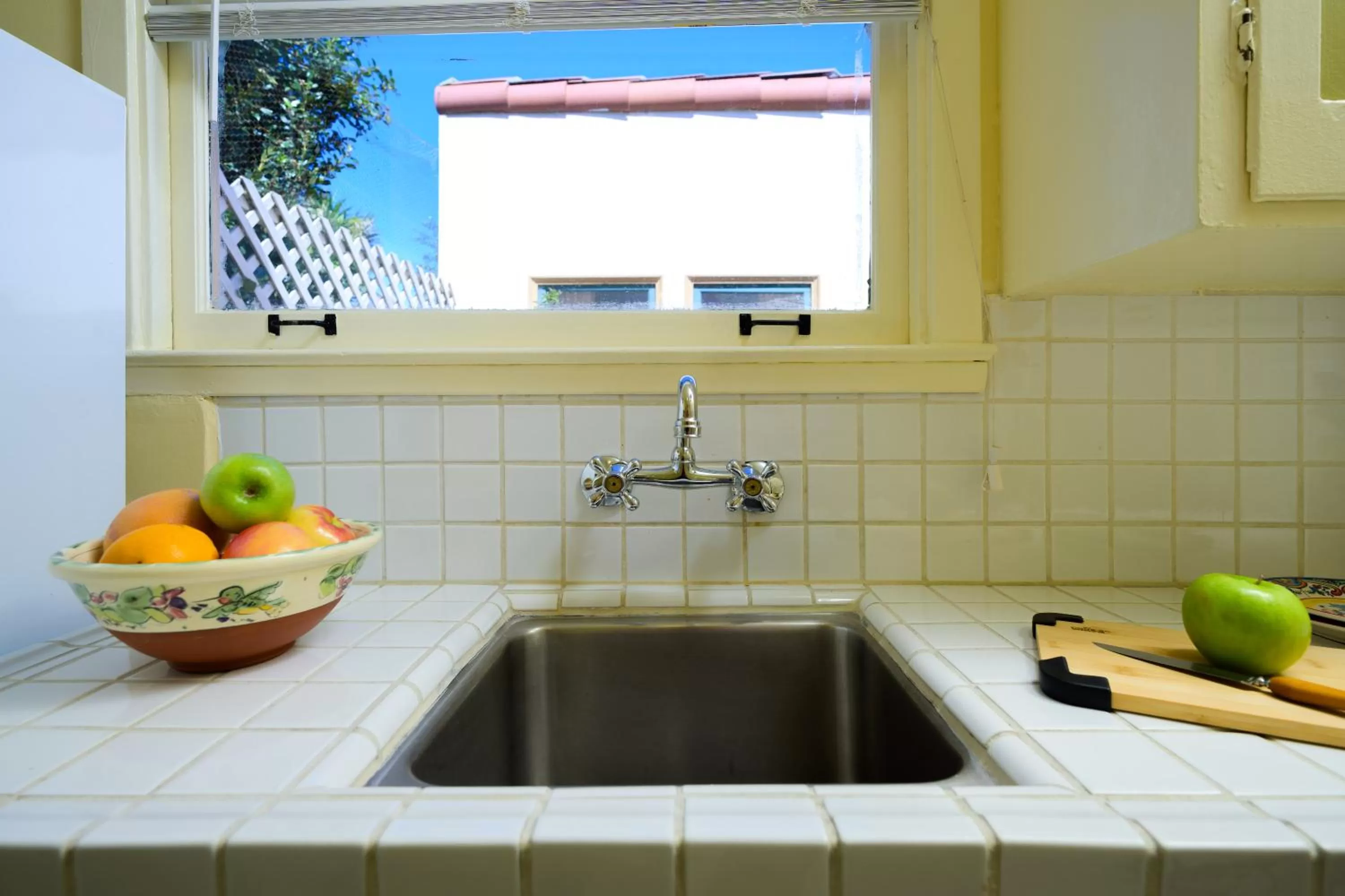 Kitchen or kitchenette in Marina Motel