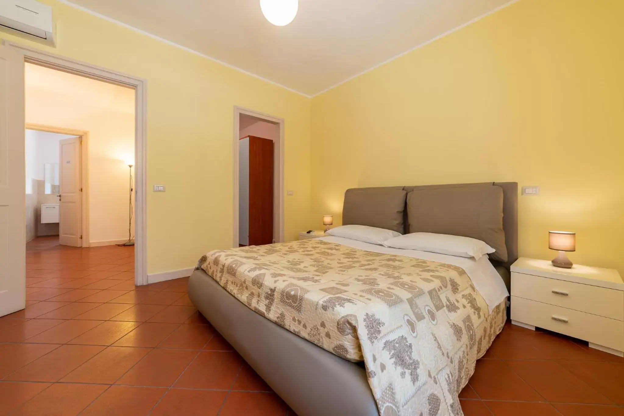 Bedroom, Bed in Villa Domus Salento Suites & Rooms con parcheggio privato in loco