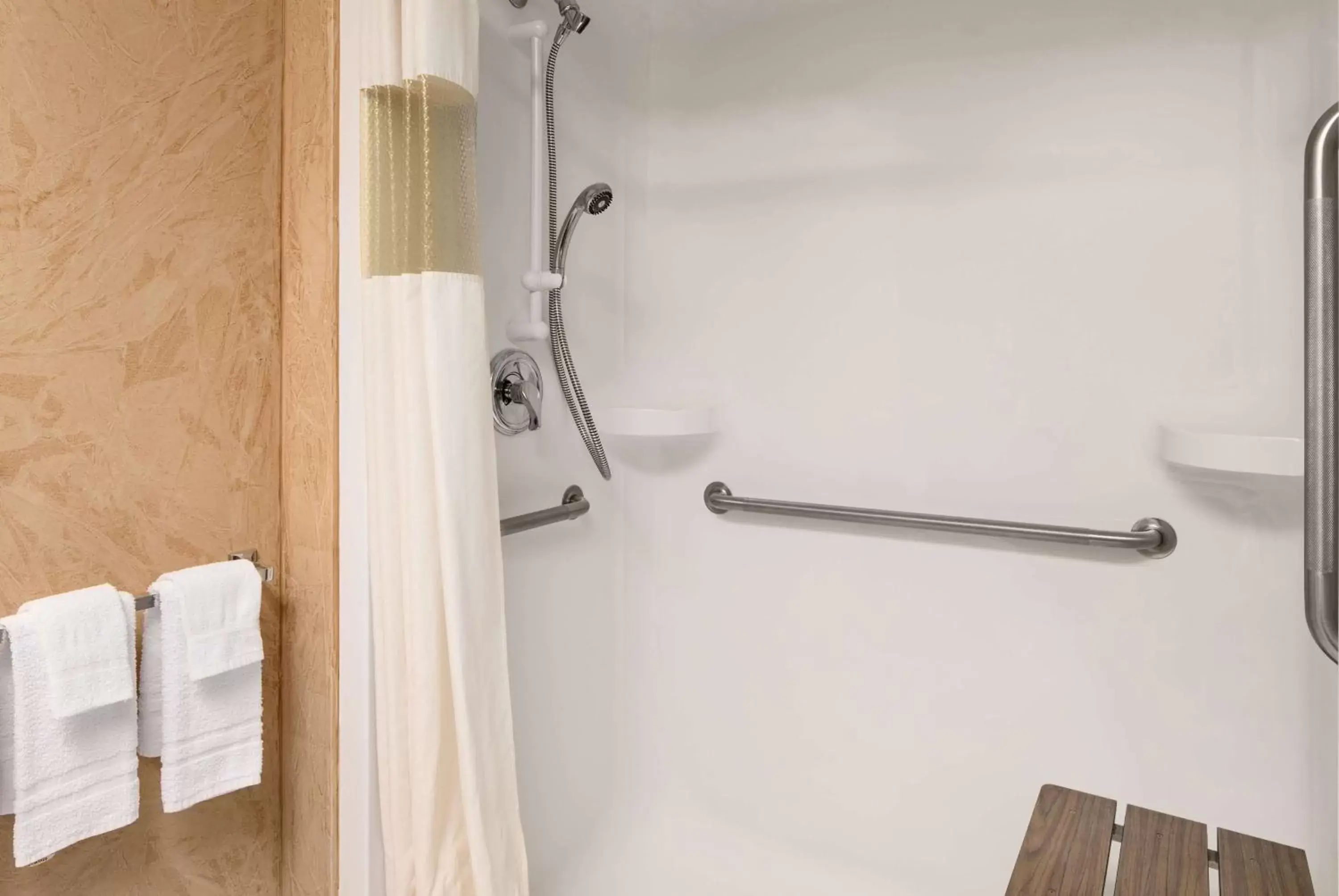 Shower, Bathroom in Days Inn by Wyndham Leamington