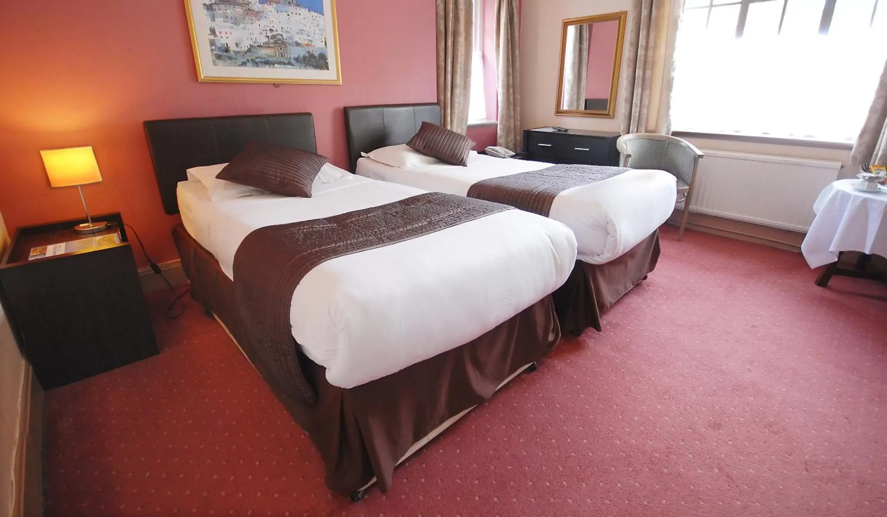 Bedroom, Bed in Tree Hotel at Iffley