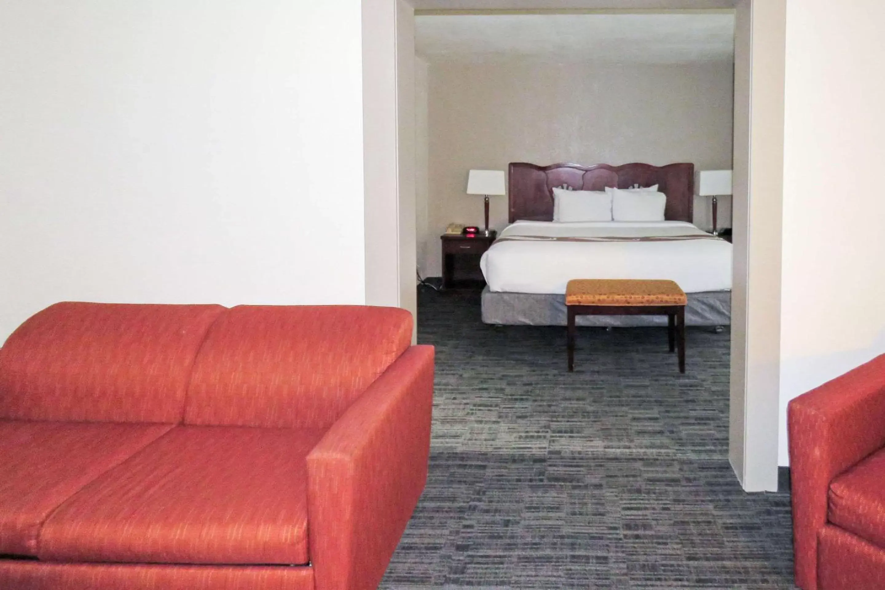 Photo of the whole room, Bed in Quality Inn & Suites Everett
