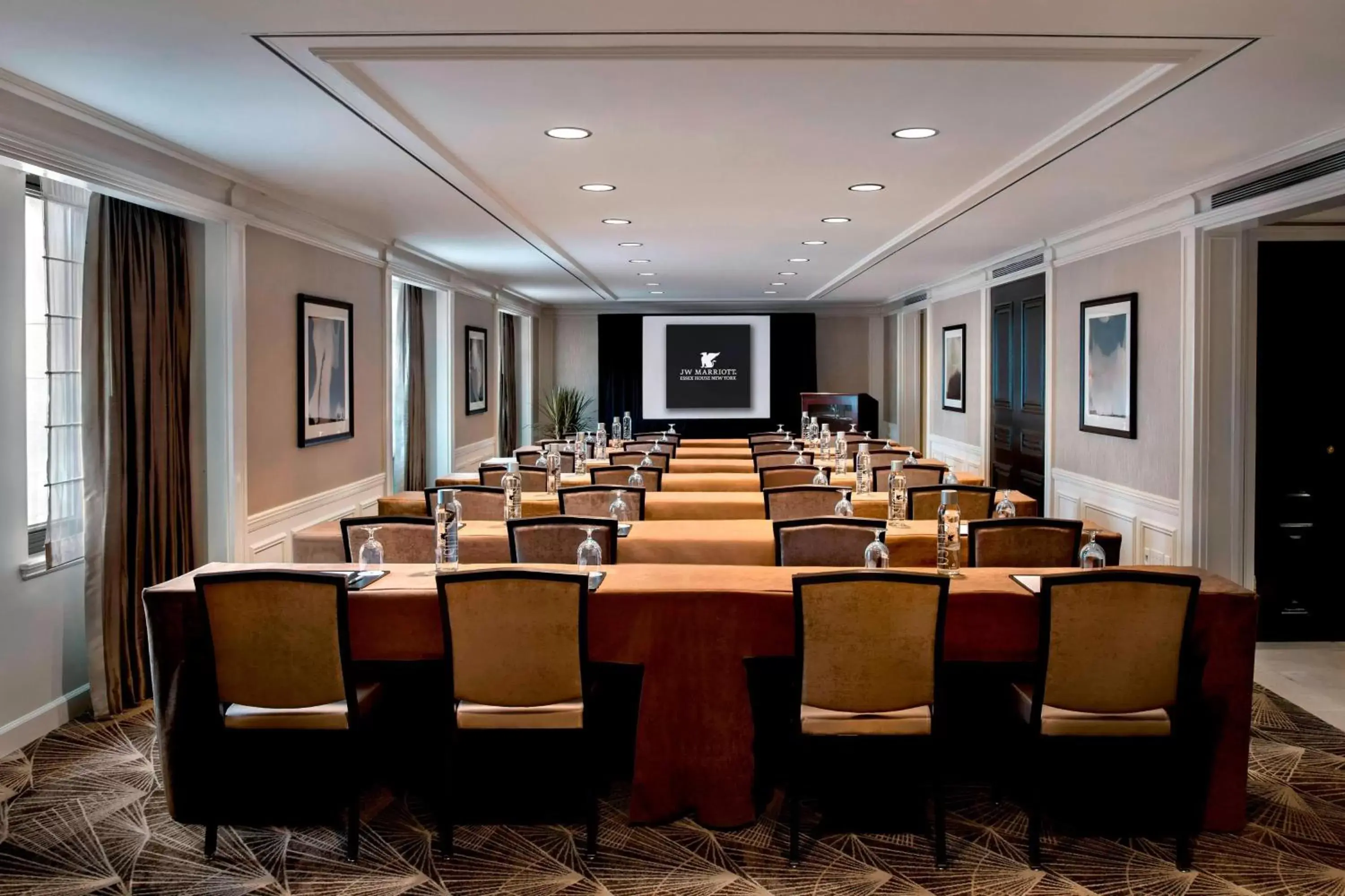 Meeting/conference room in JW Marriott Essex House New York