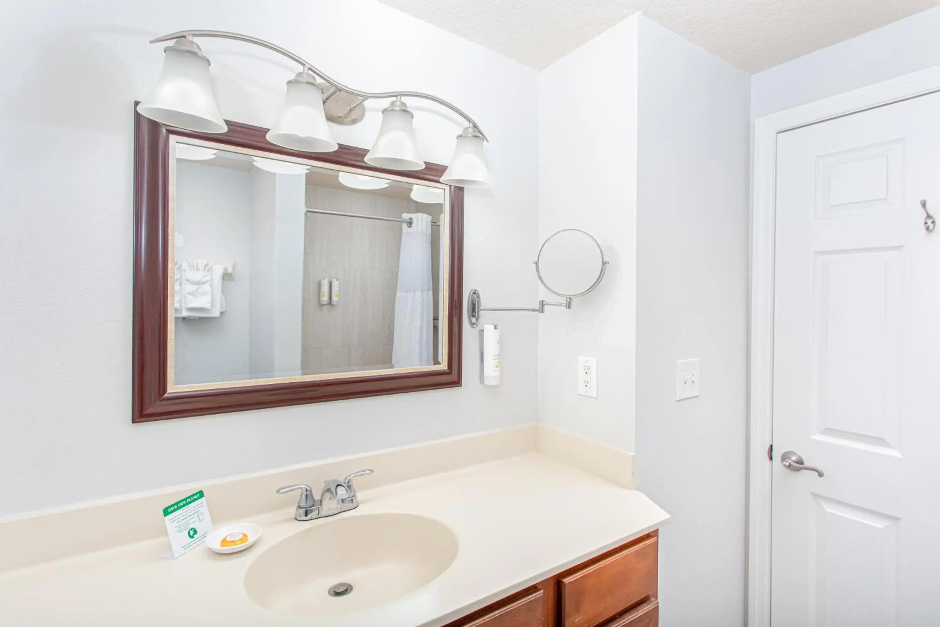 Bathroom in Seaside Amelia Inn - Amelia Island