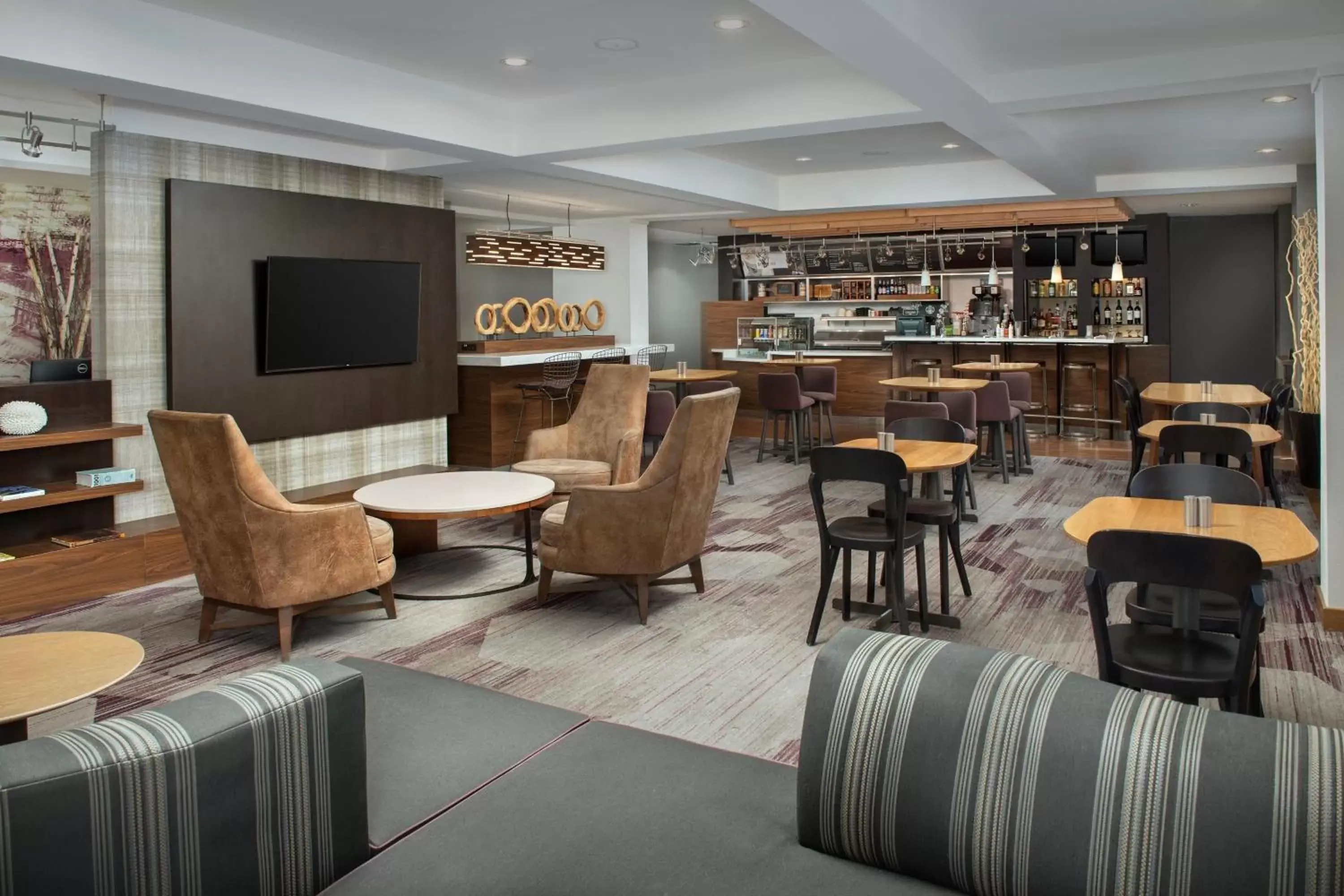 Lobby or reception, Lounge/Bar in Courtyard by Marriott Dayton Beavercreek