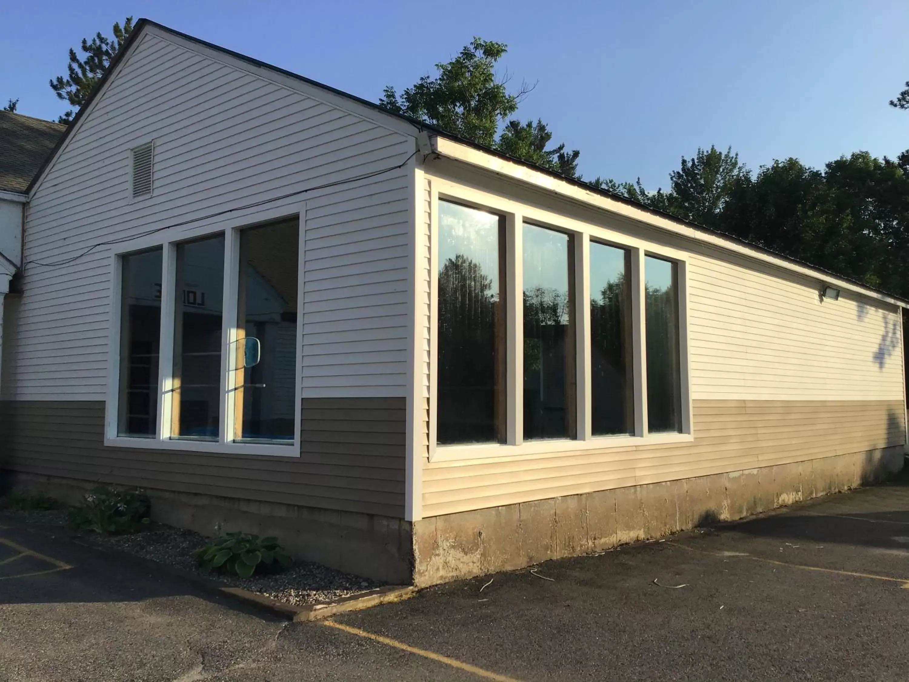 Swimming pool in Stonybrook Motel & Lodge