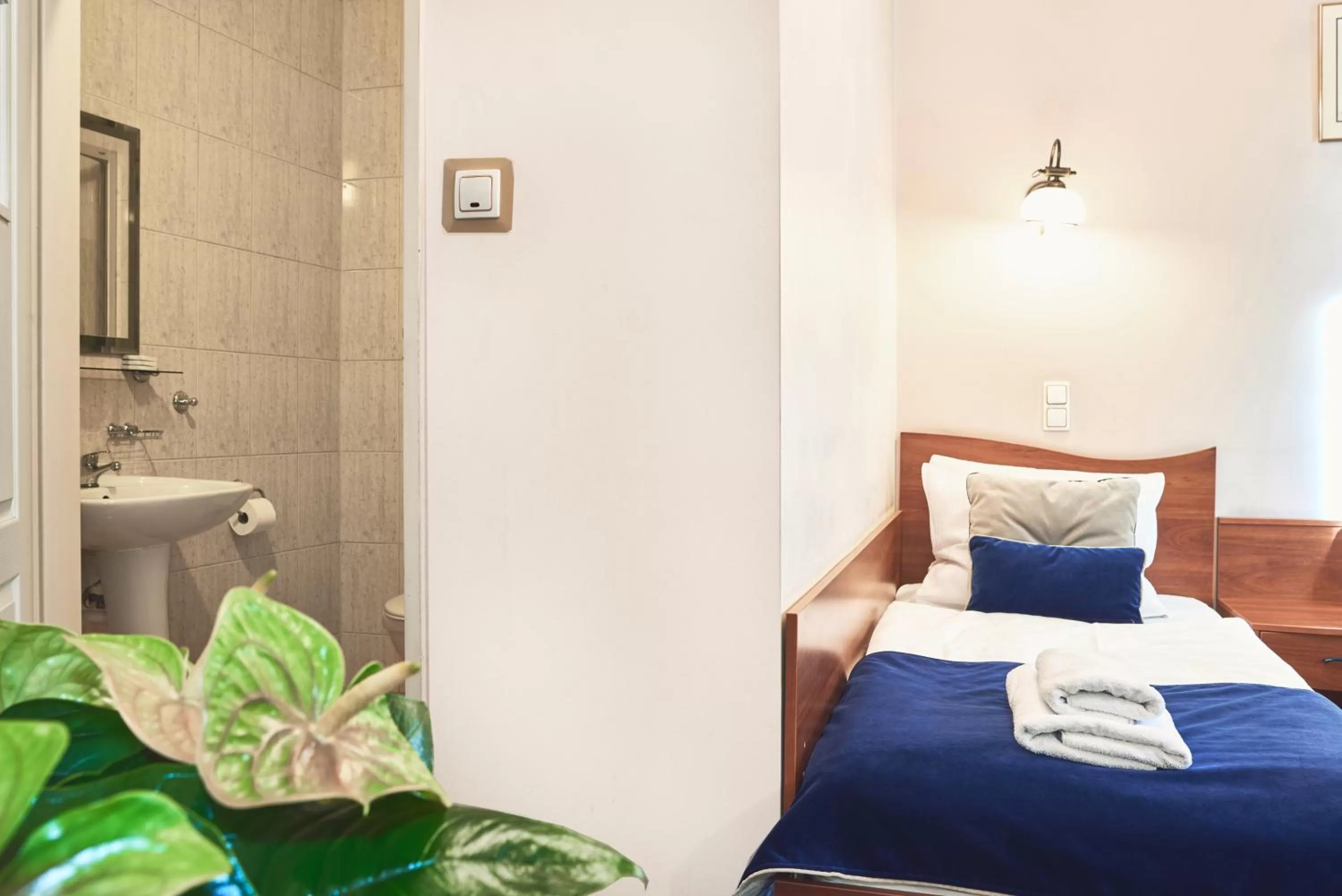 Bed in Nobilton Hotel