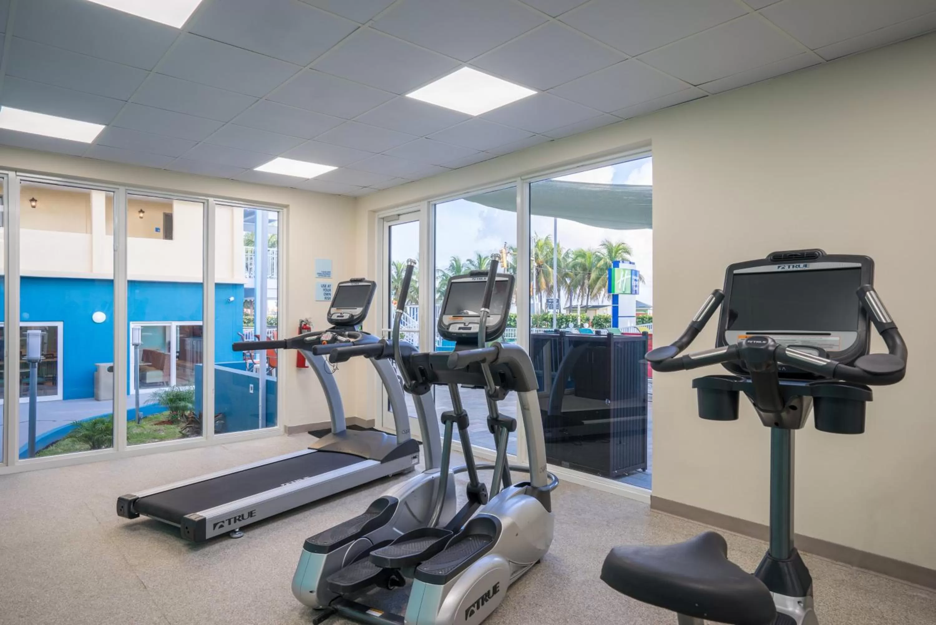 Fitness centre/facilities in Holiday Inn Express & Suites Nassau by IHG