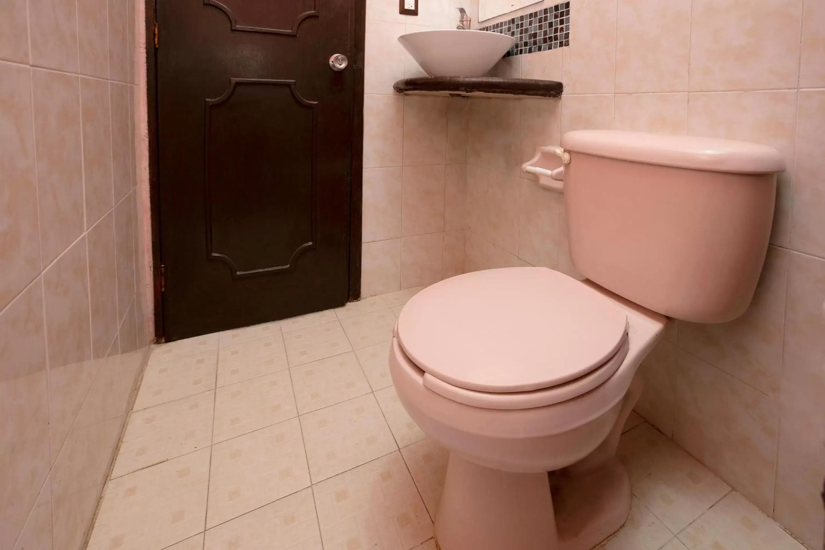 Bathroom in Hotel América