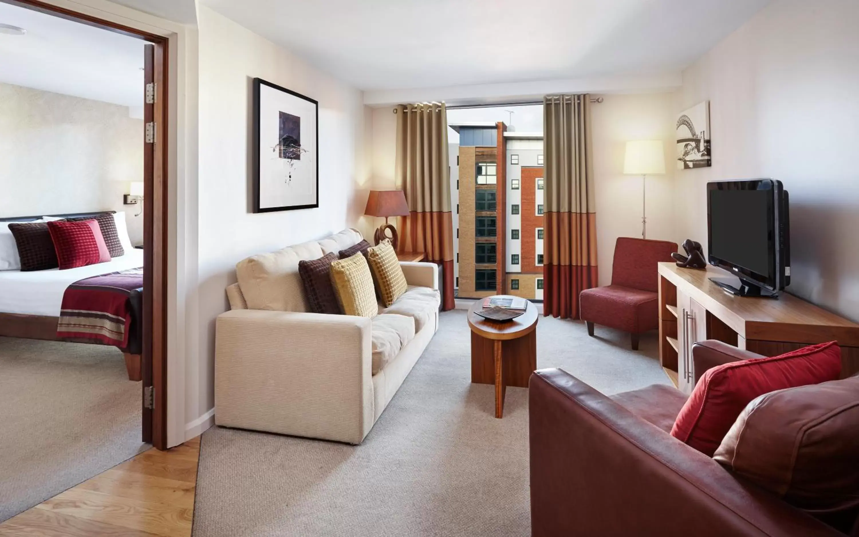 Living room, Seating Area in Staybridge Suites Newcastle, an IHG Hotel