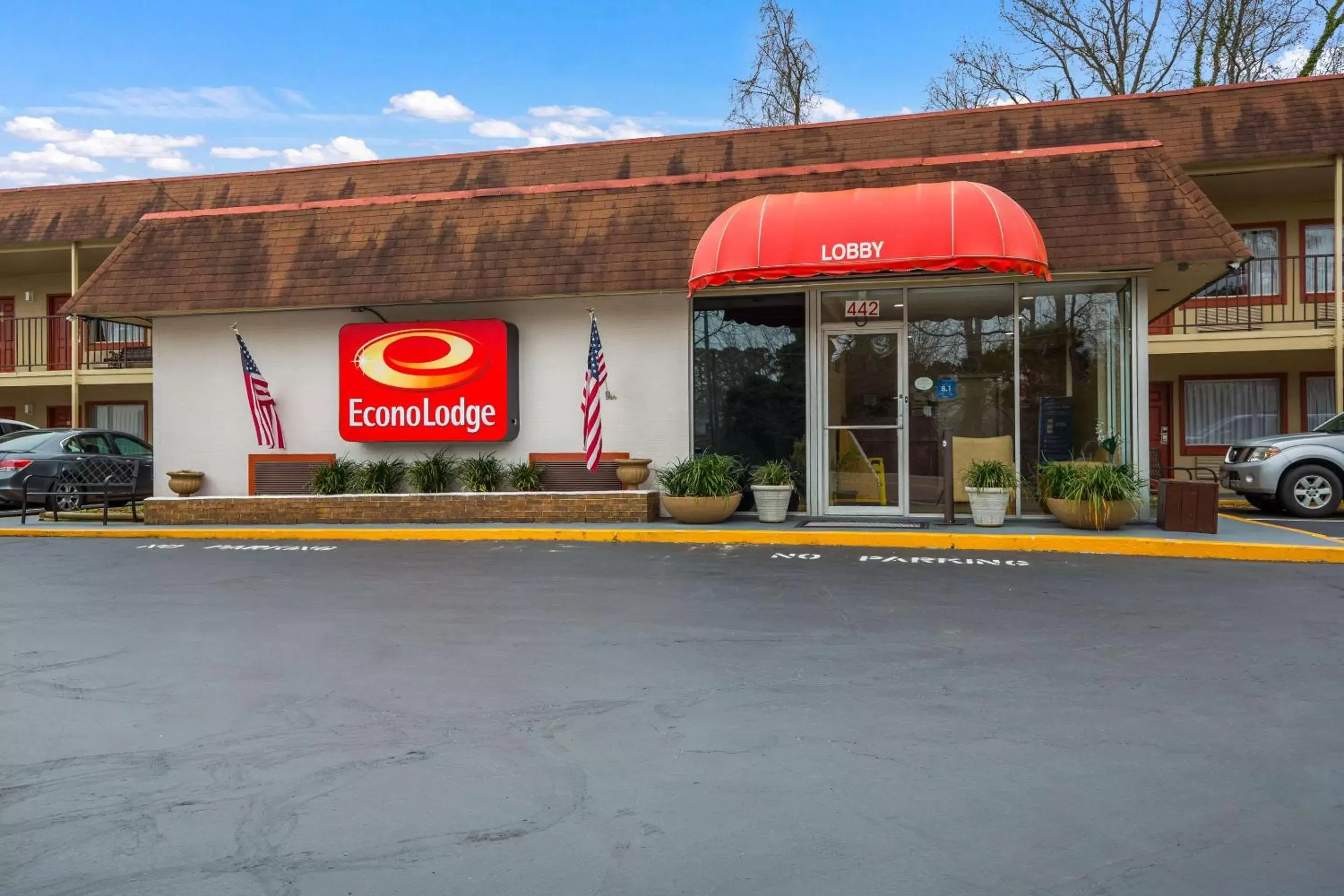 Property building in Econolodge Historic