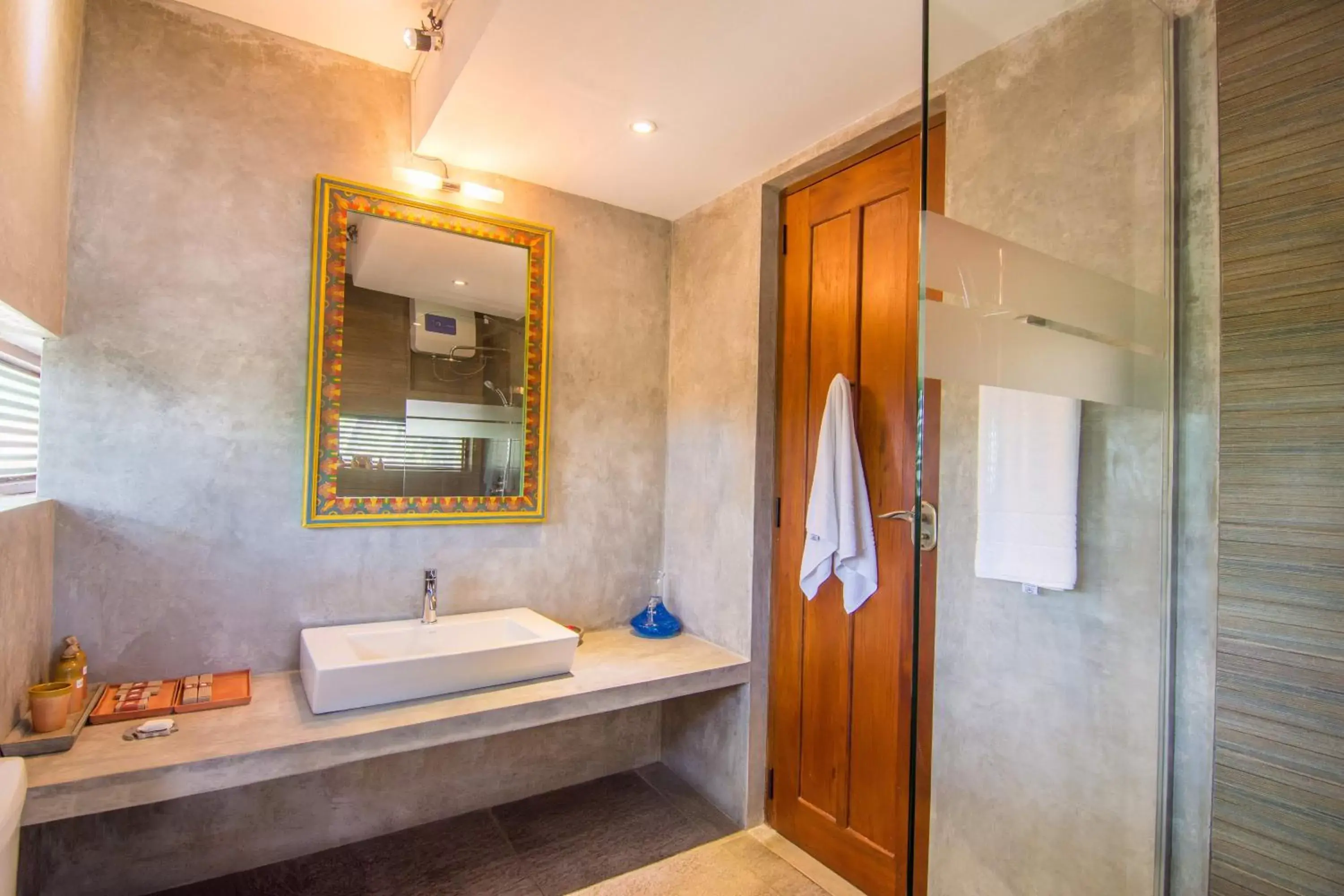Shower, Bathroom in The Elephant Stables