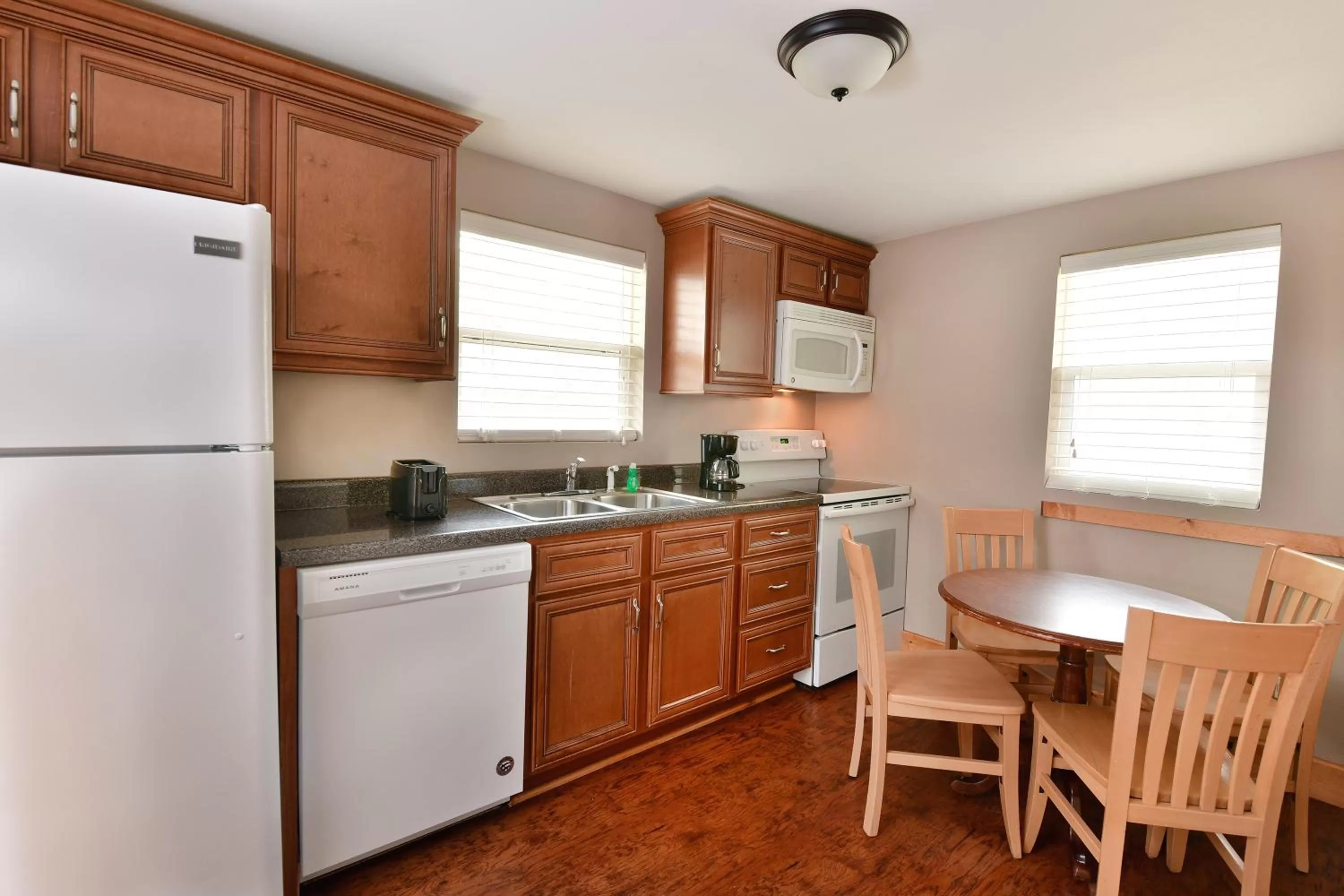 Kitchen or kitchenette in MT. OLYMPUS WATER PARK AND THEME PARK RESORT