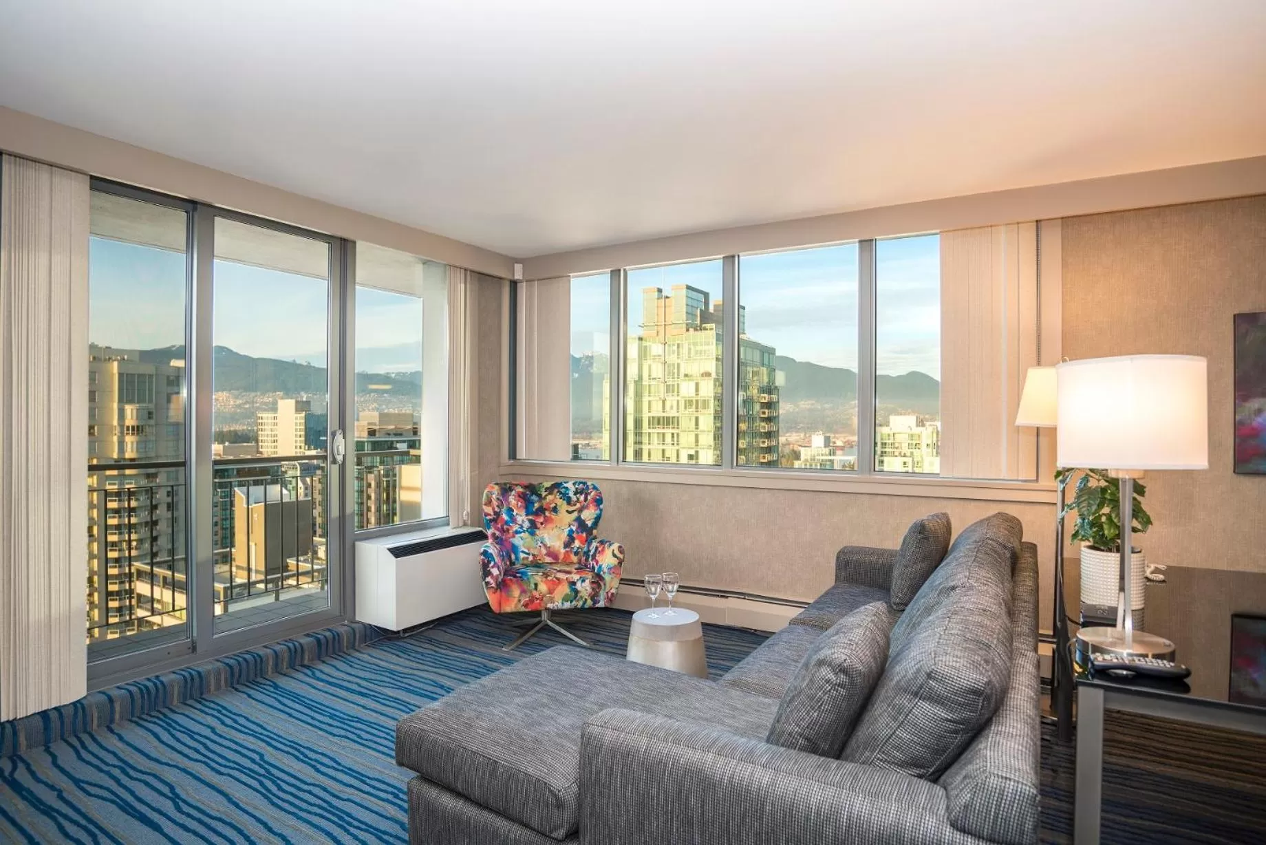 Living room in Blue Horizon Hotel