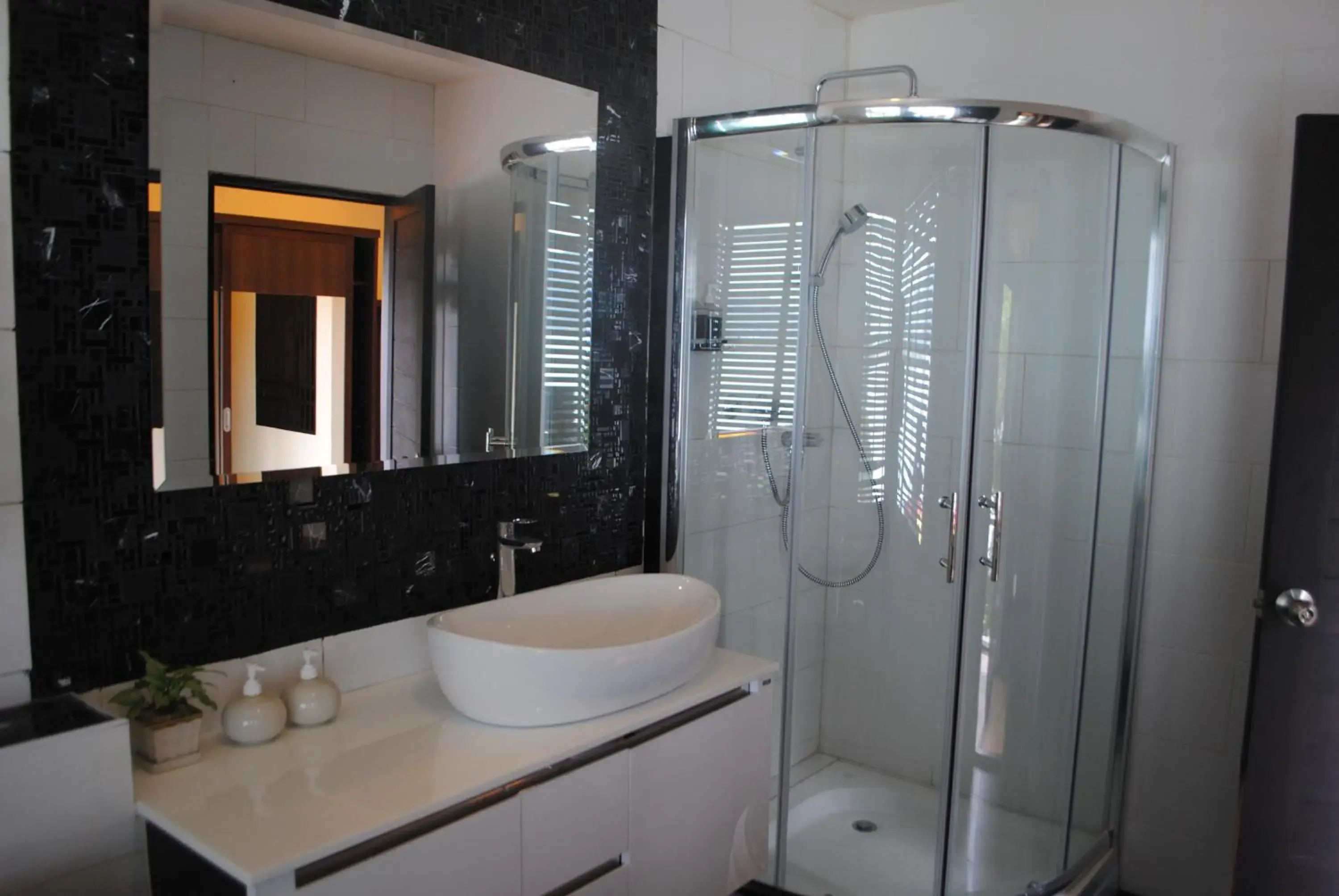 Shower, Bathroom in Monsane River Kwai Resort & Spa