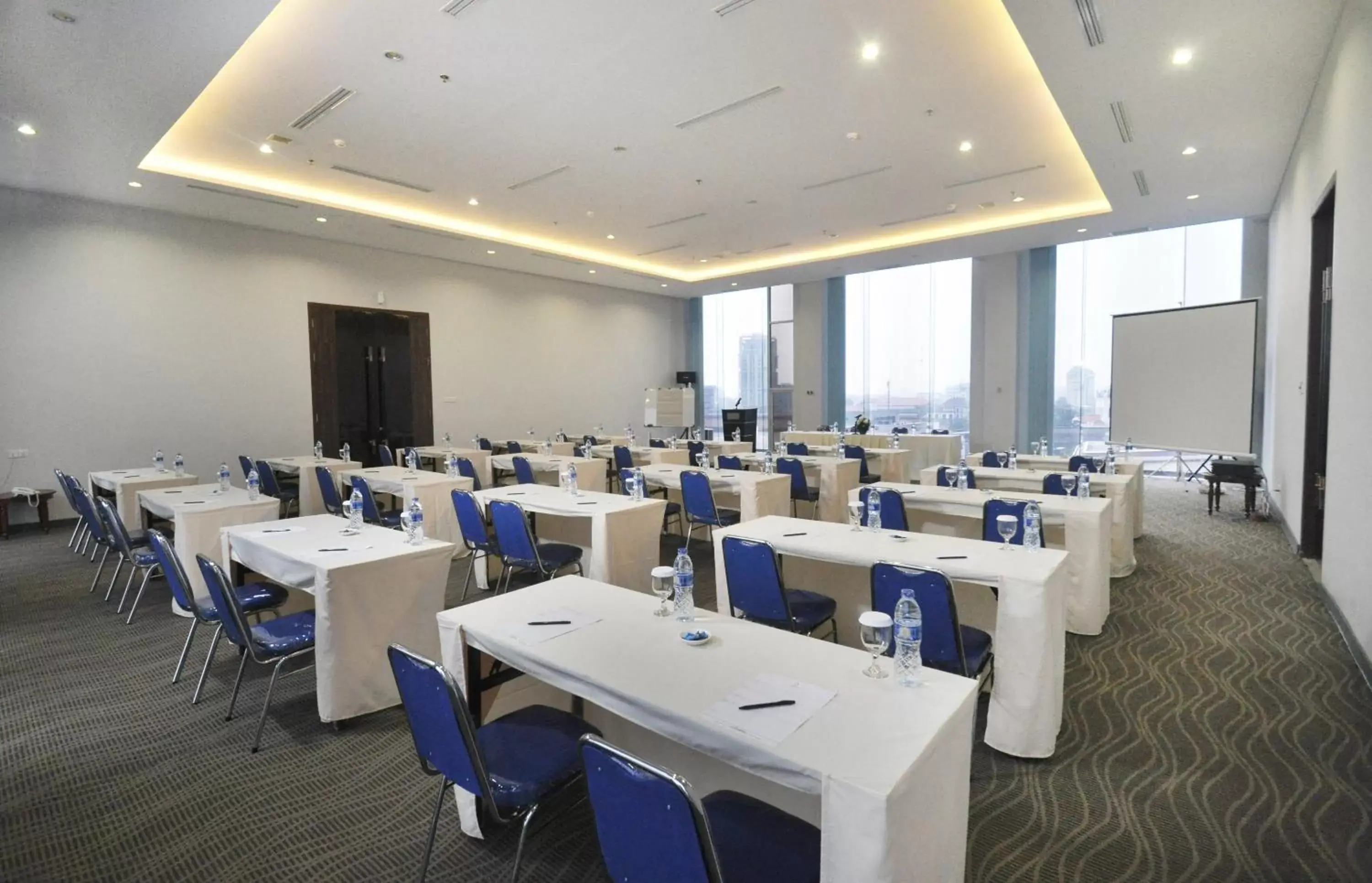 Banquet/Function facilities, Business Area/Conference Room in Dreamtel Jakarta