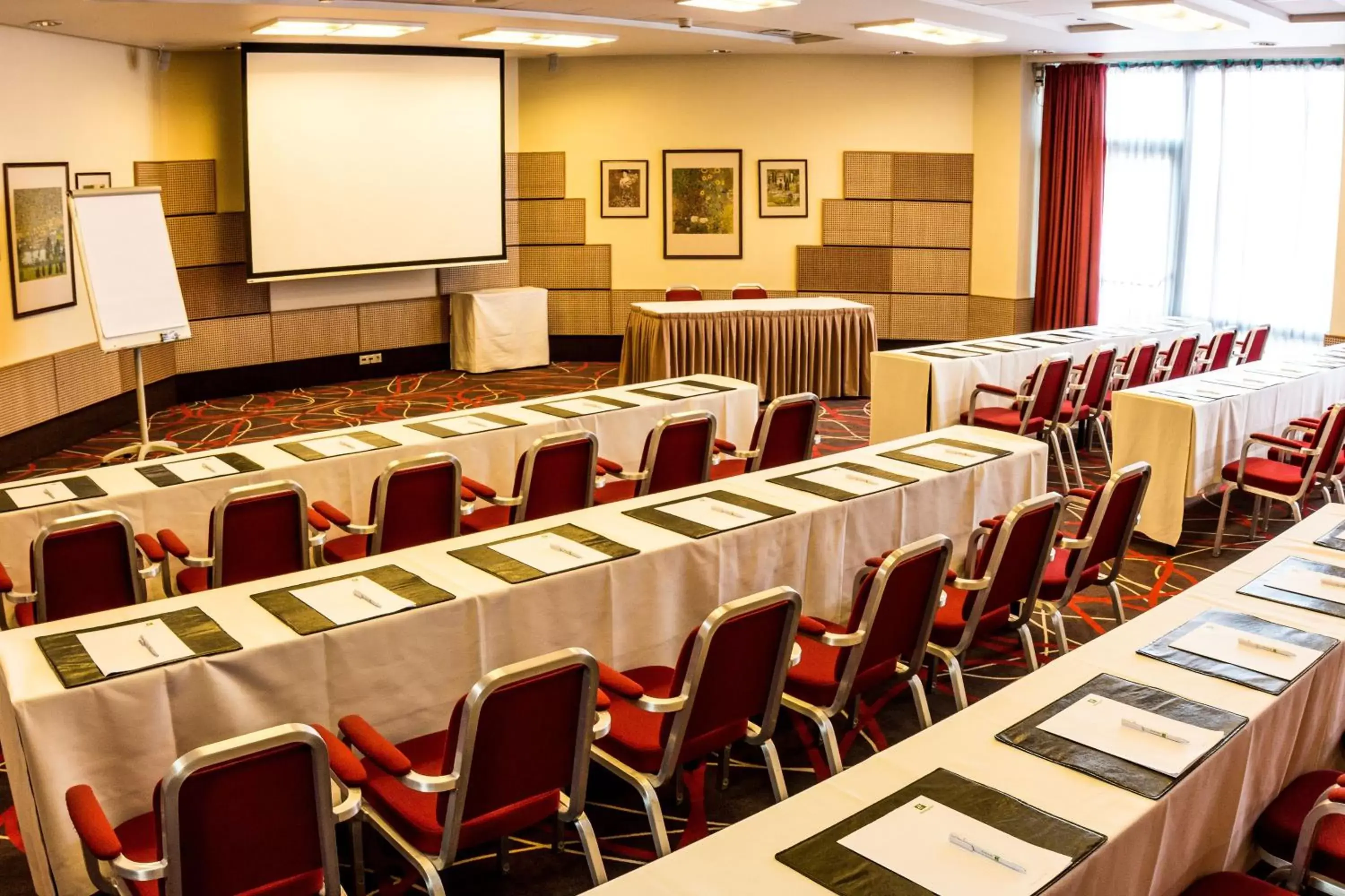 Meeting/conference room, Business Area/Conference Room in Holiday Inn Budapest-Budaörs, an IHG Hotel