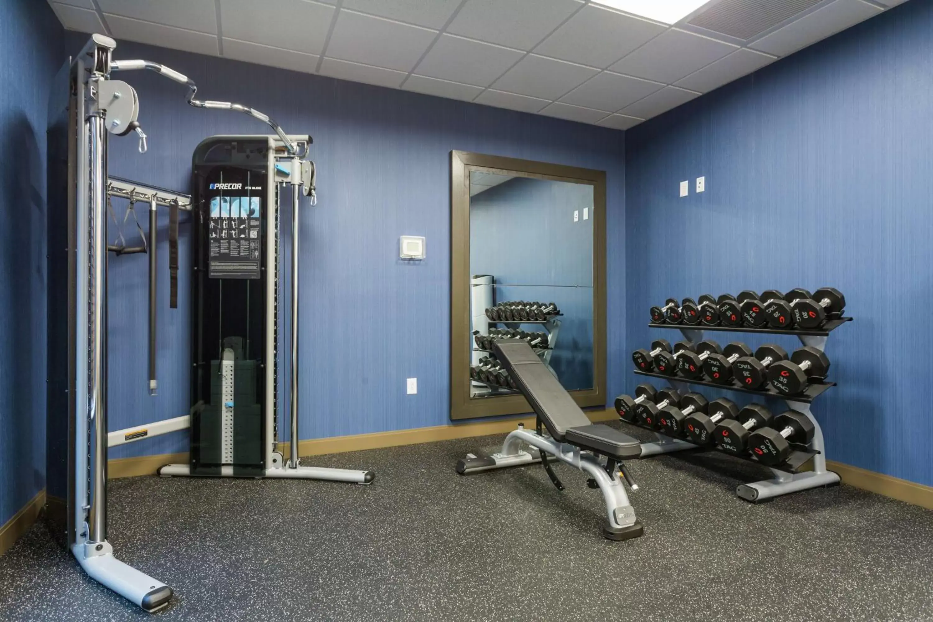 Fitness centre/facilities in Hampton Inn Cumberland Fitness centre/facilities in Hampton Inn Cumberland