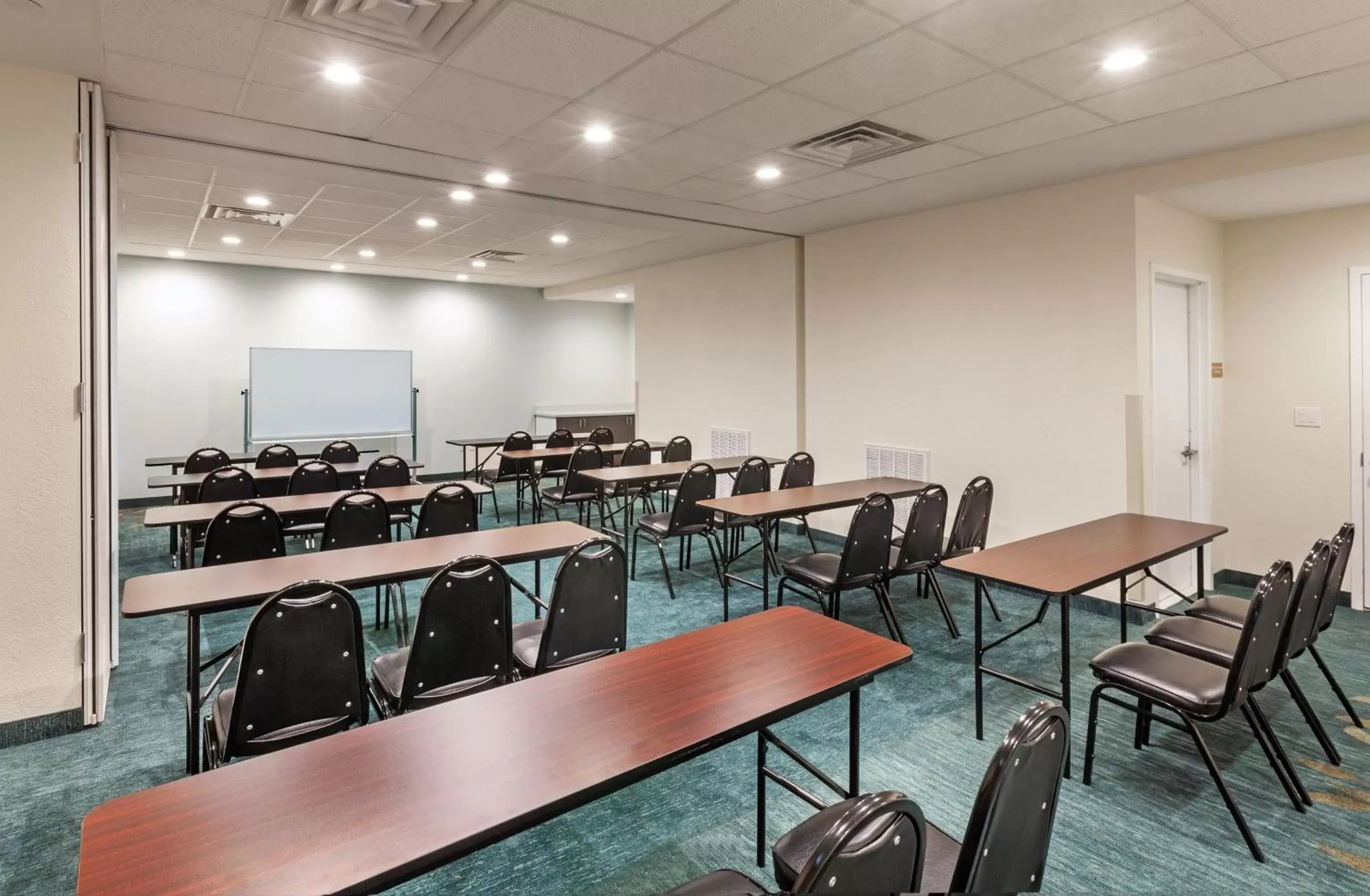 Meeting/conference room in Candlewood Suites Houston - Spring, an IHG Hotel