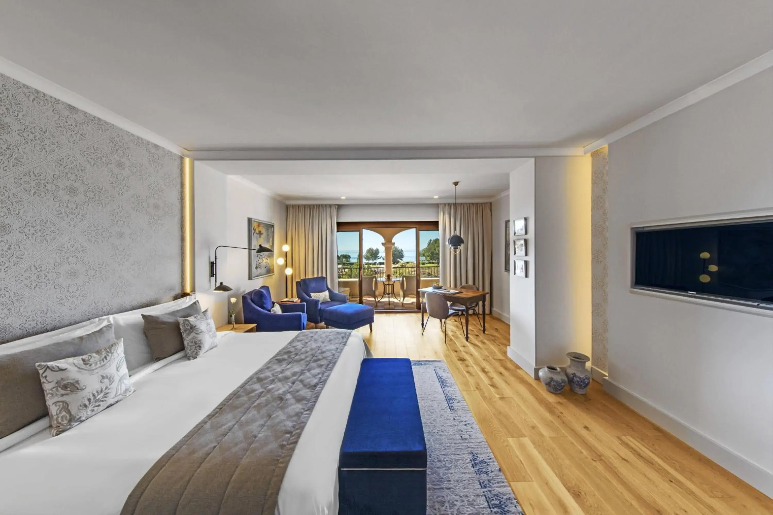 Bedroom, Seating Area in The St. Regis Mardavall Mallorca Resort
