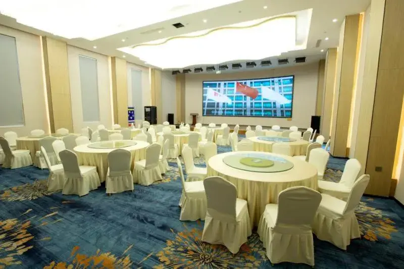 Banquet Facilities in Holiday Inn Express Linyi West, an IHG Hotel