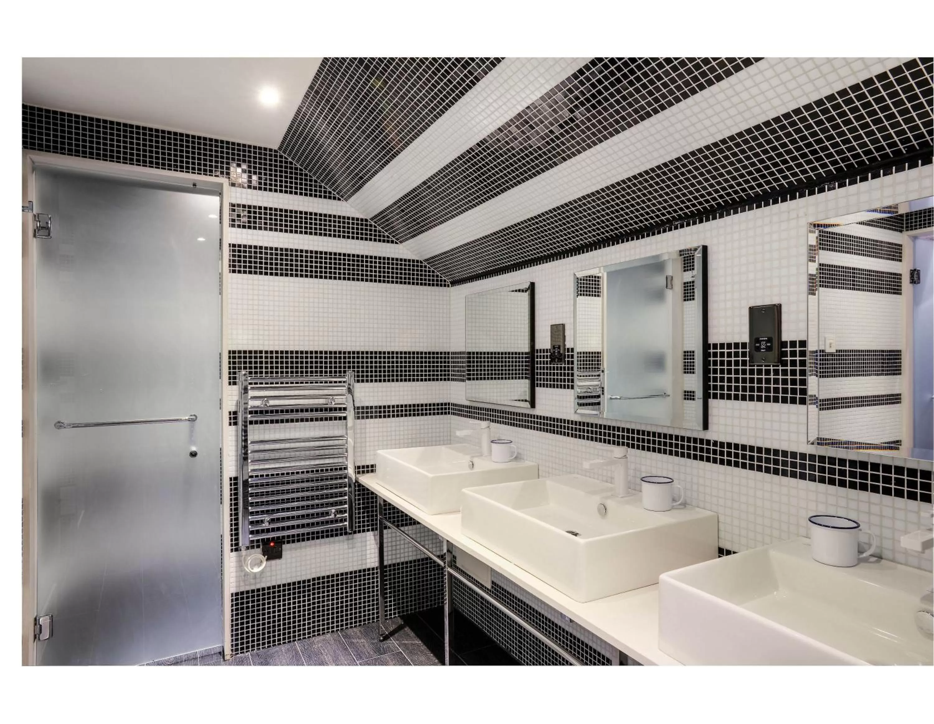 Bathroom in Stay Central Hotel