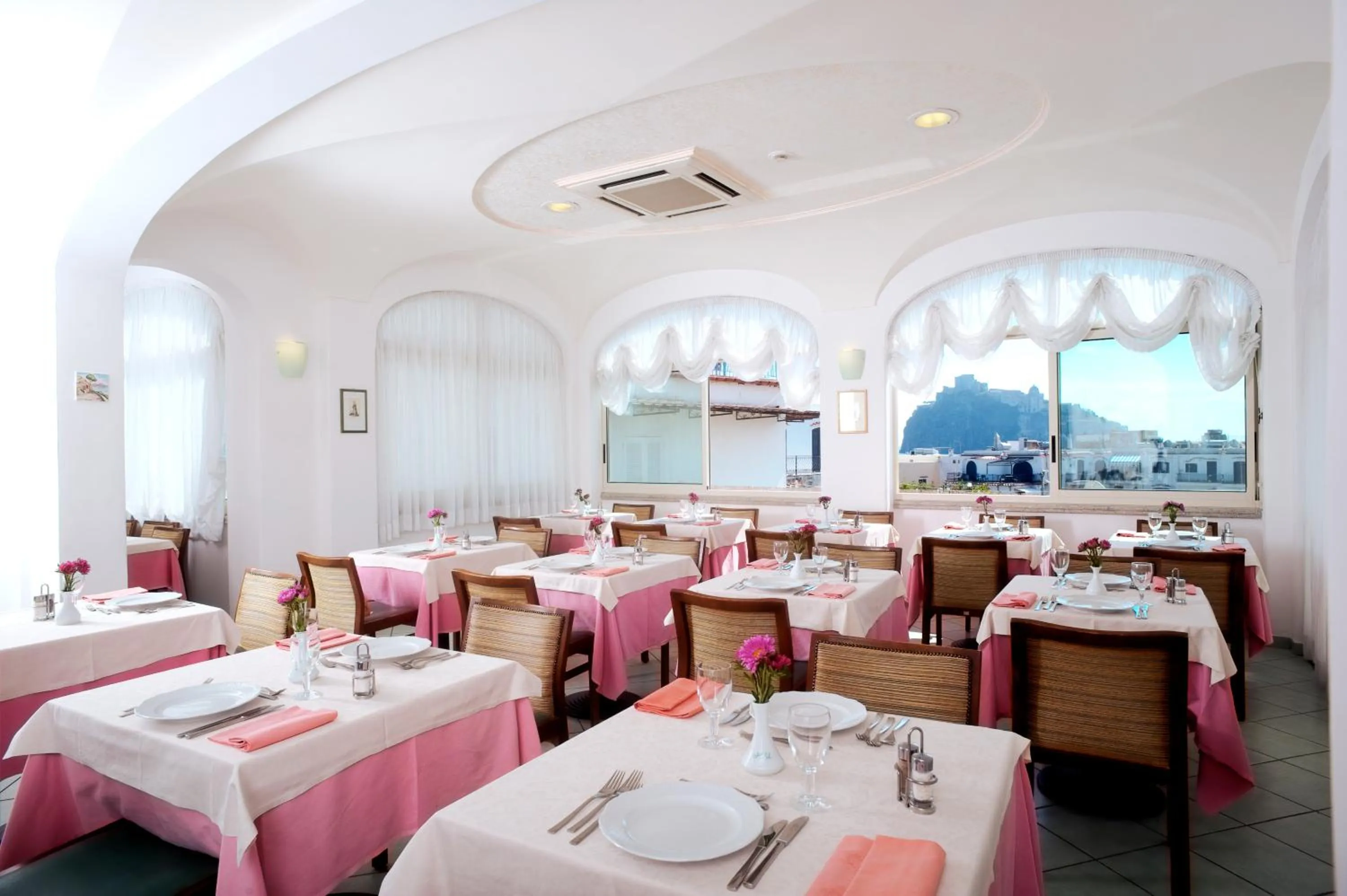 Restaurant/places to eat in Hotel Ulisse