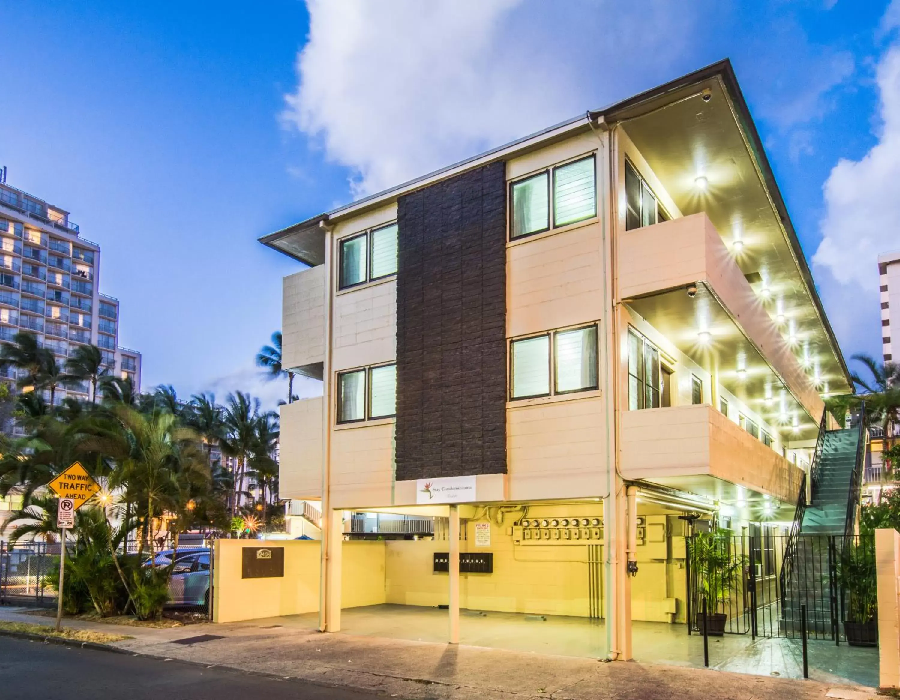 Facade/entrance, Property Building in Stay Condominiums Waikiki