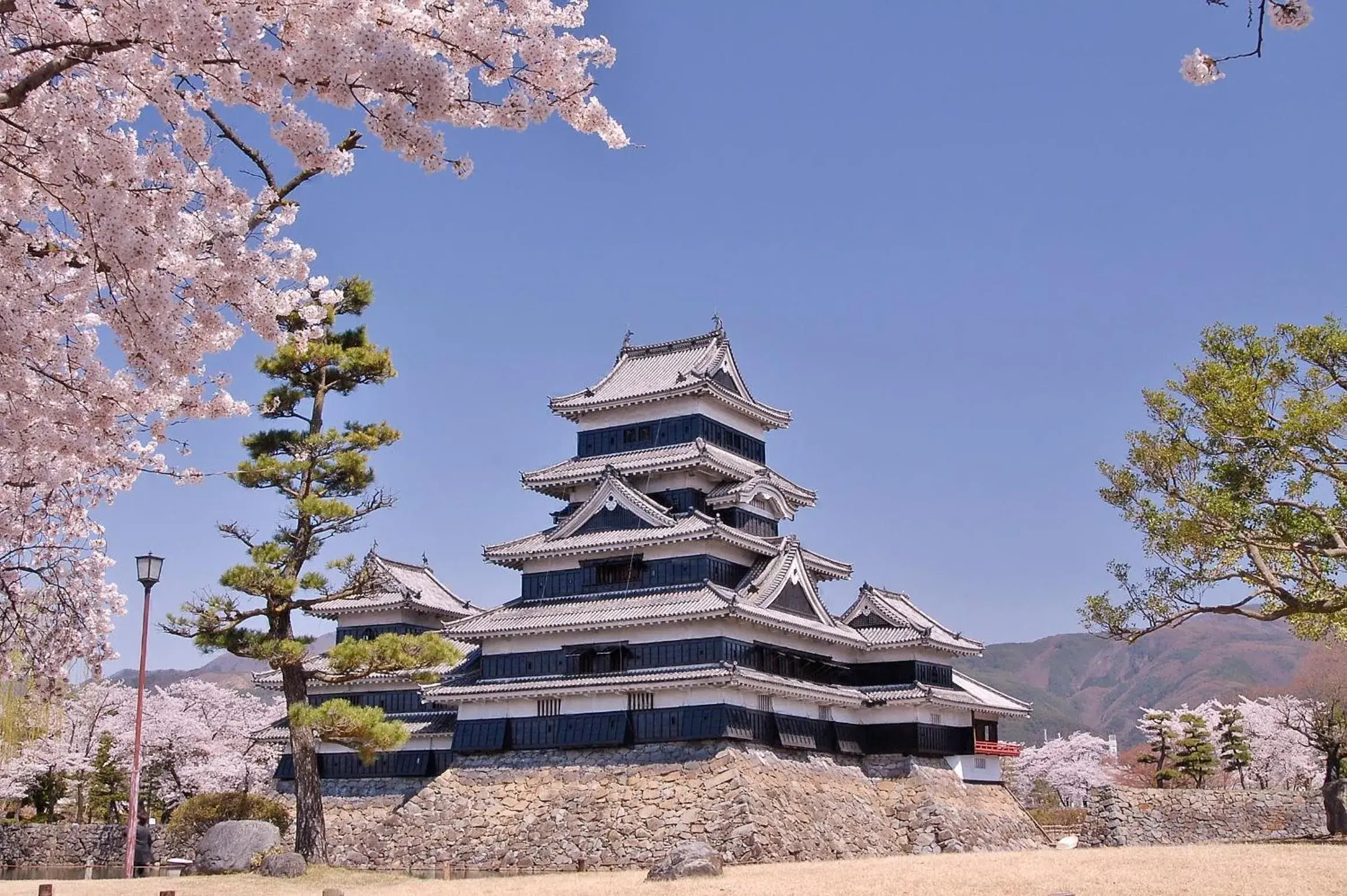 Nearby landmark, Property Building in Hotel Montagne Matsumoto