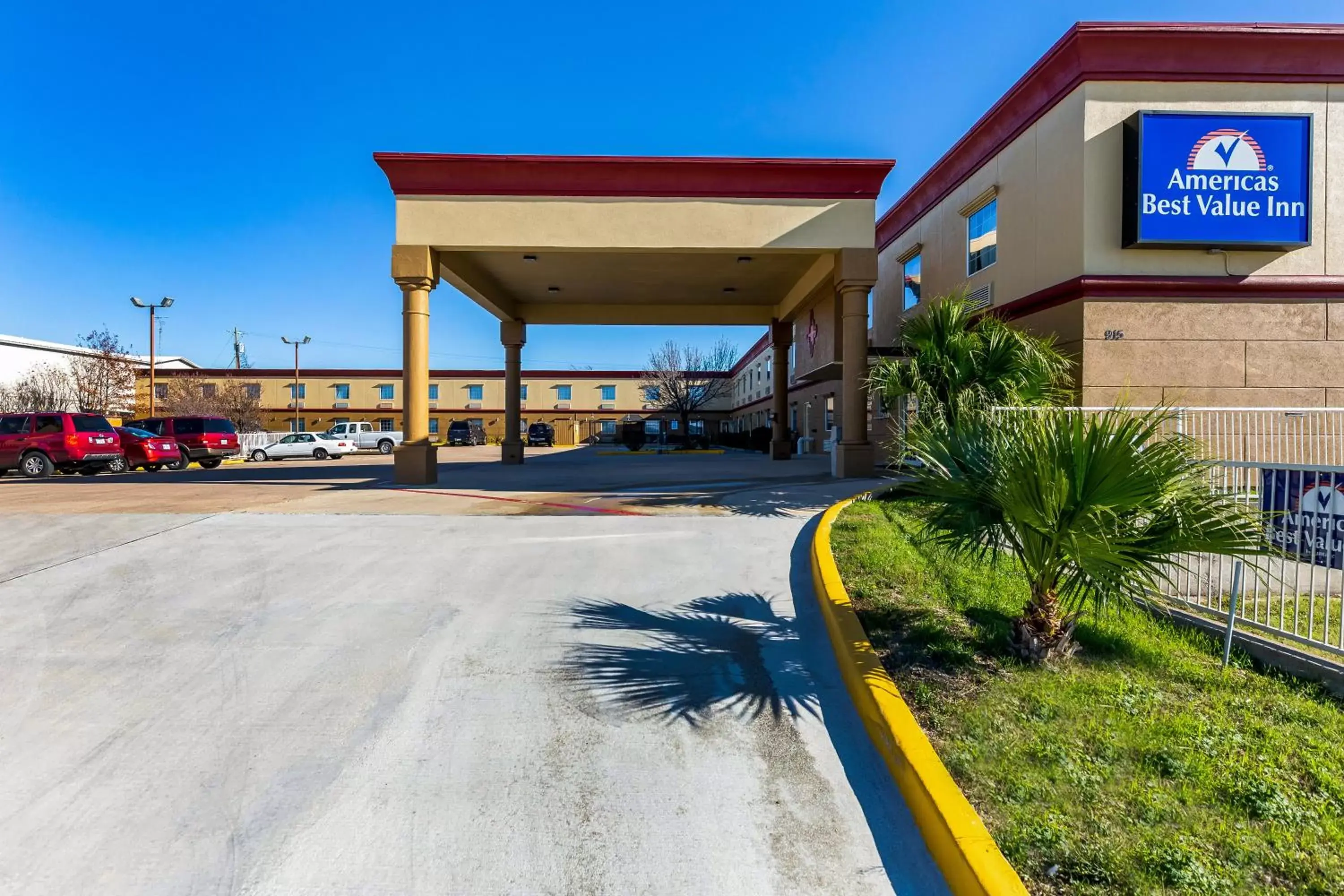 Property building in Americas Best Value Inn - Temple