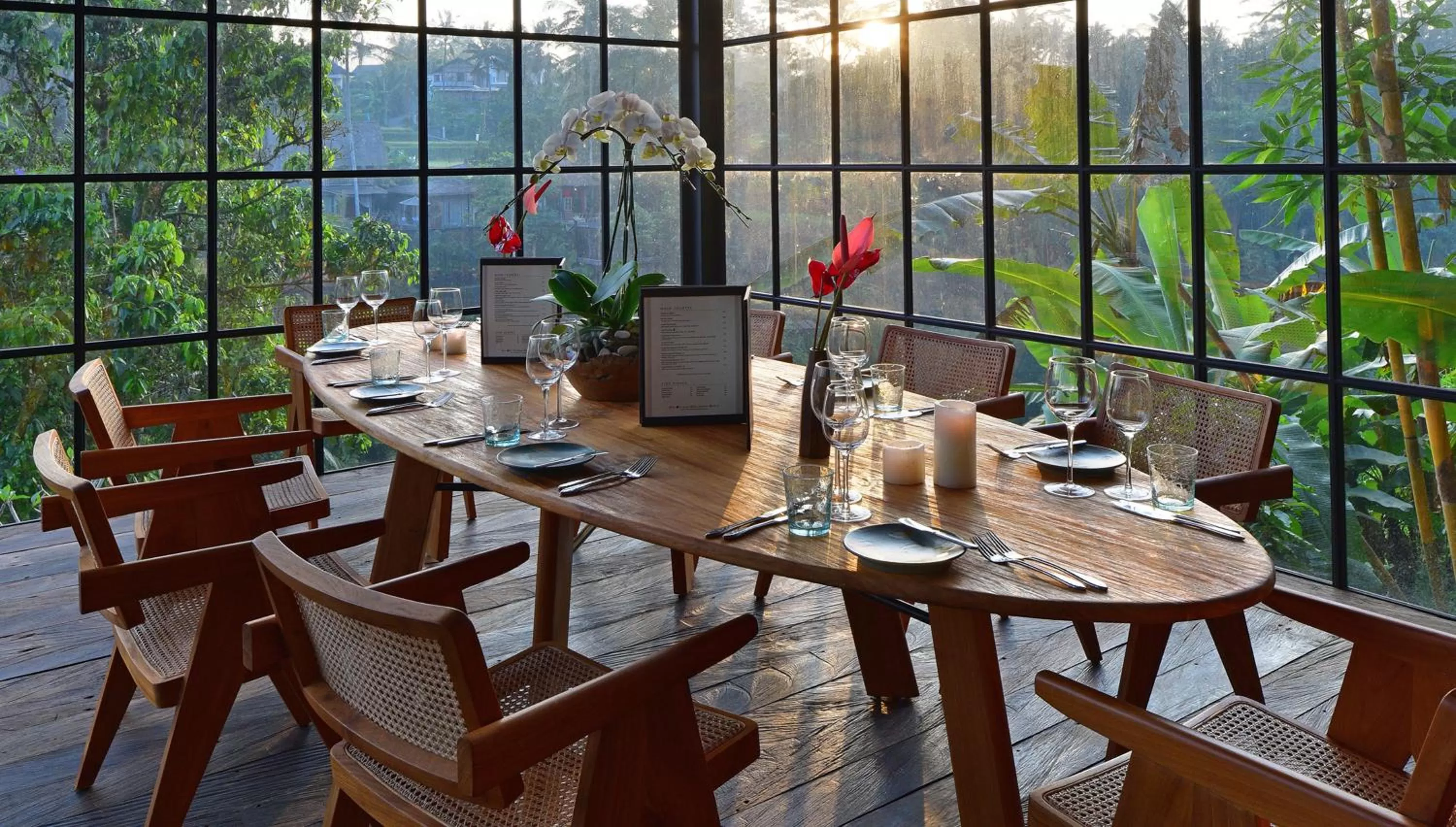 Restaurant/places to eat in Chapung Sebali Resort