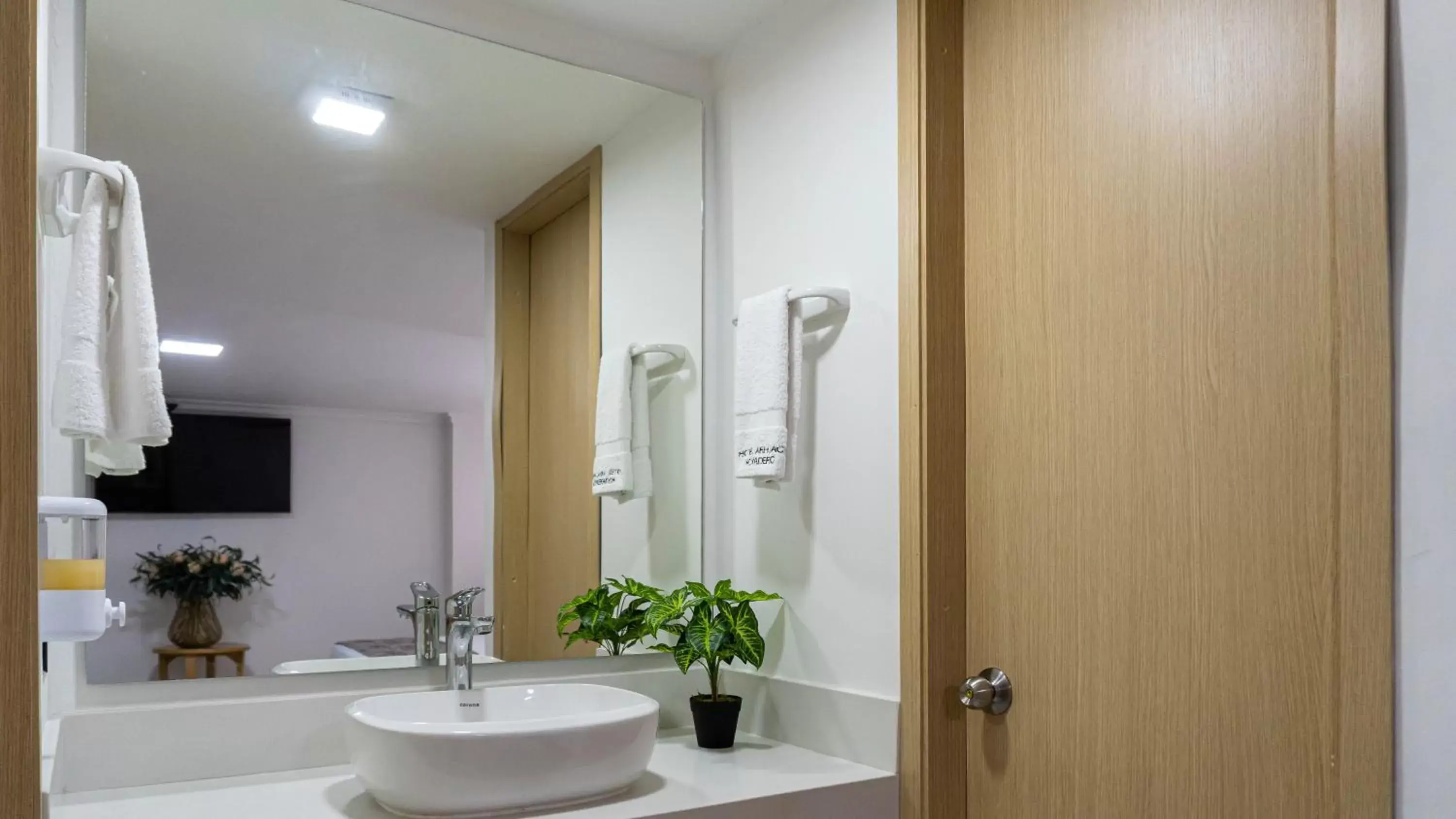 Bathroom in Hotel Arhuaco