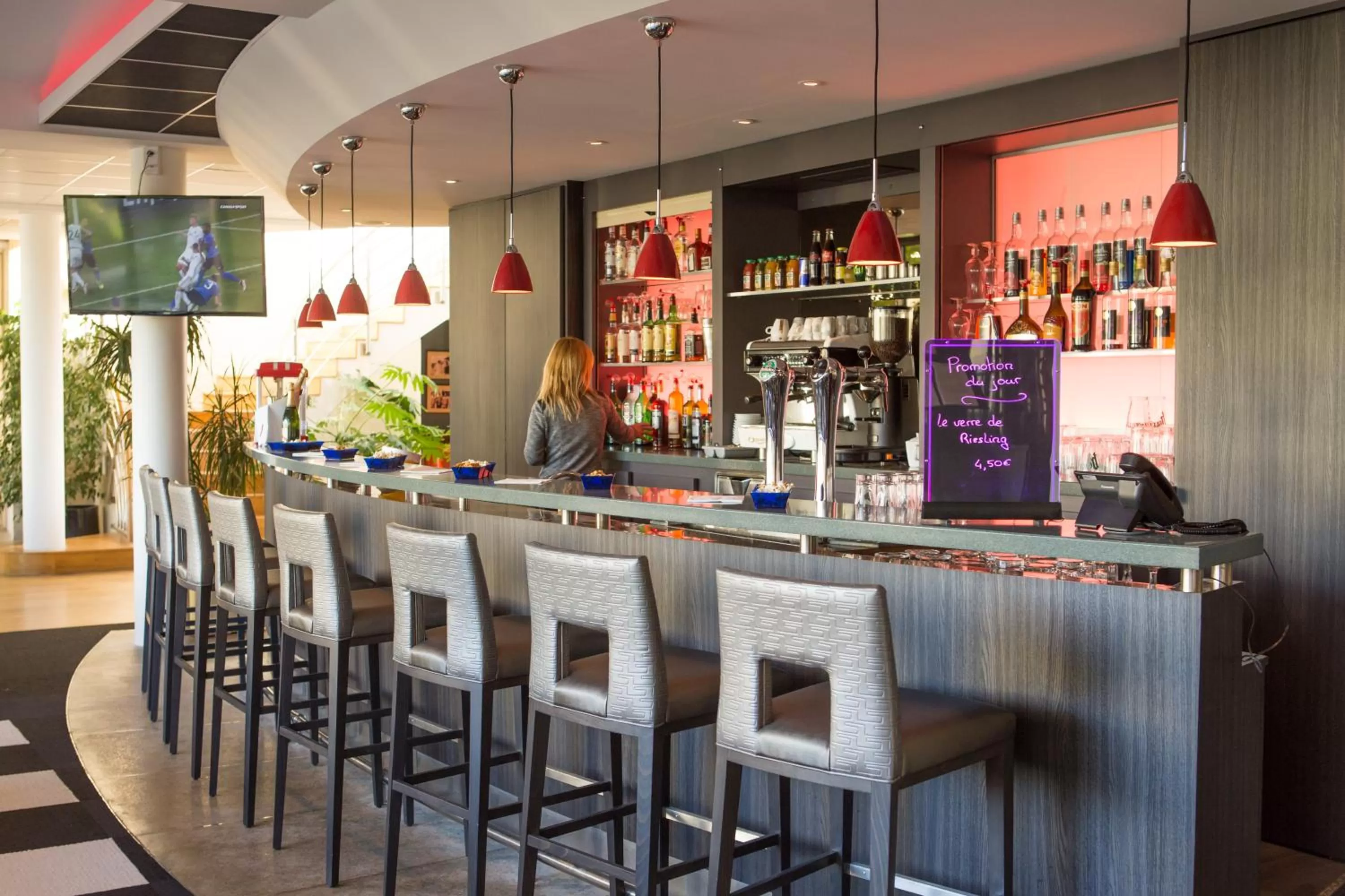 Lounge or bar in Hotel Le Paddock