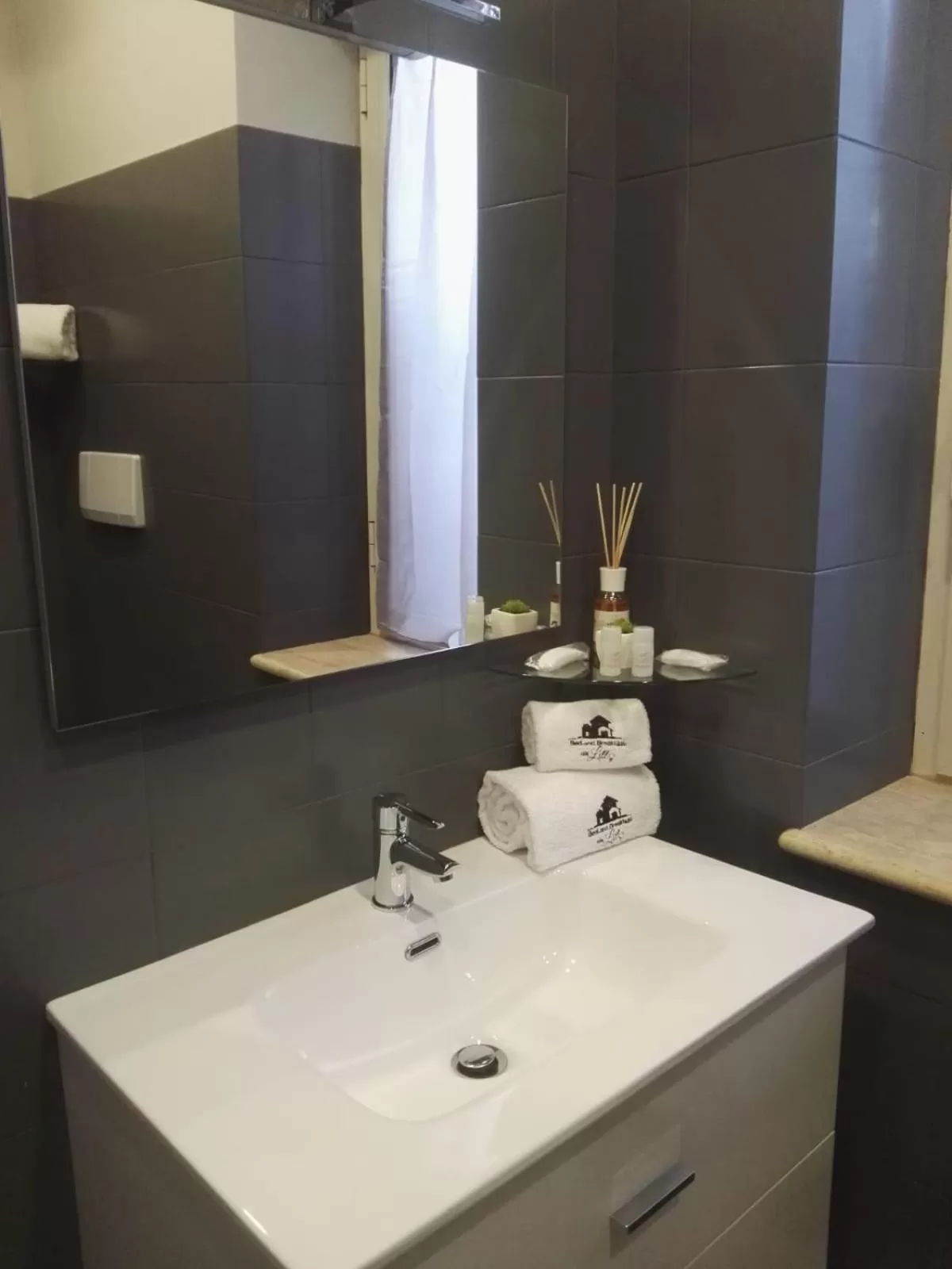 Bathroom in B&B via Piave da Lillo