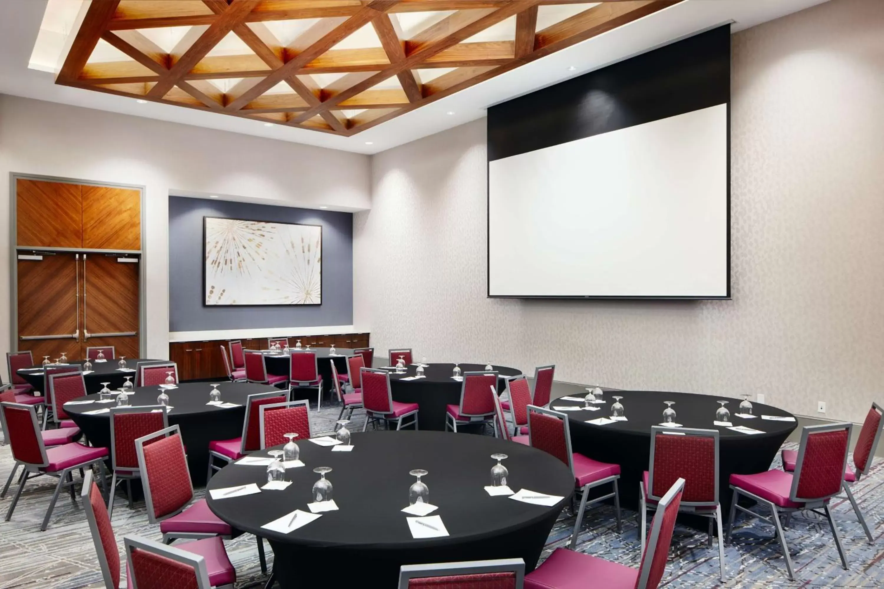 Meeting/conference room in Embassy Suites By Hilton Atlanta Airport North