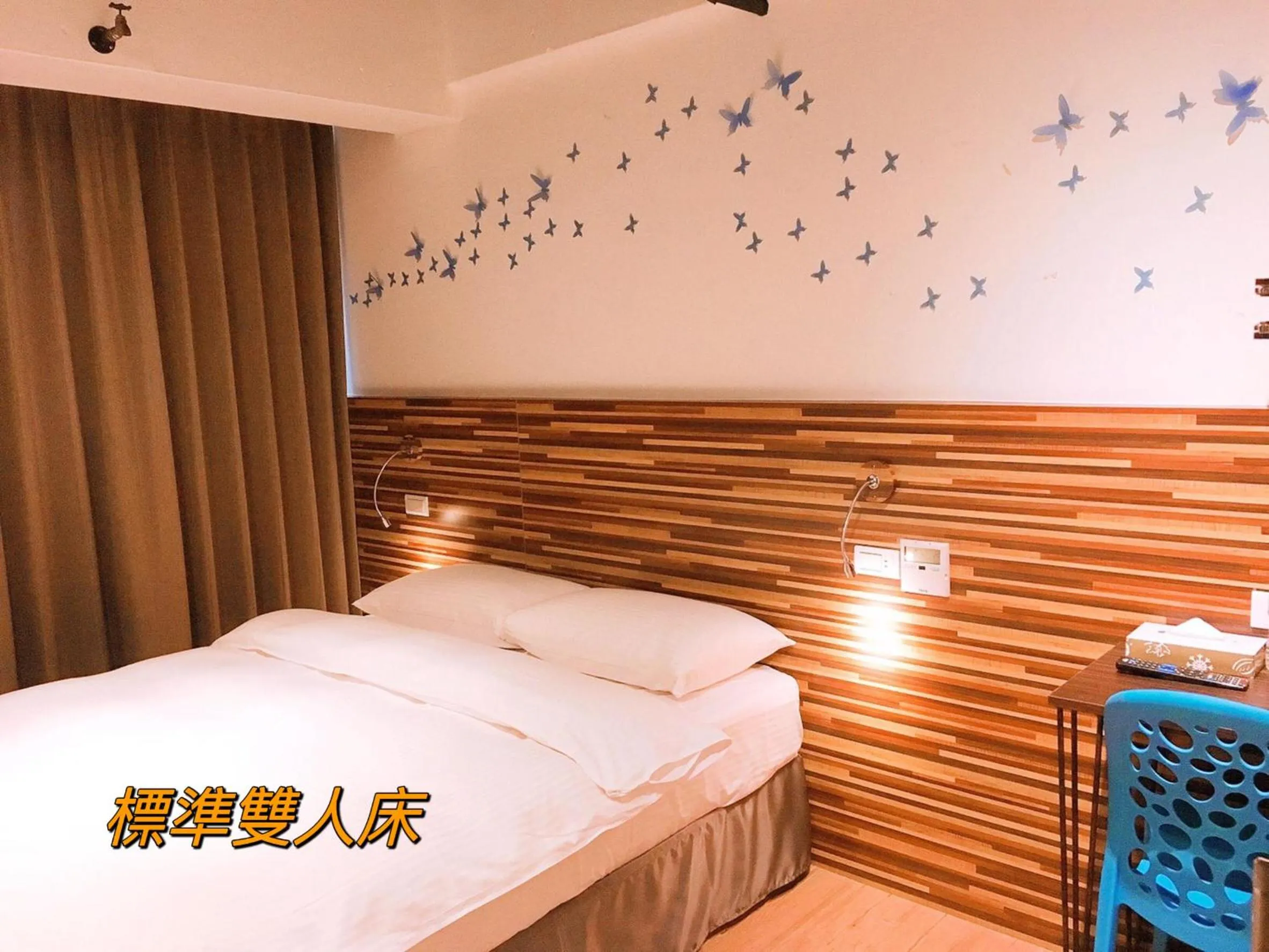 Bed in R10 Eco Hotel