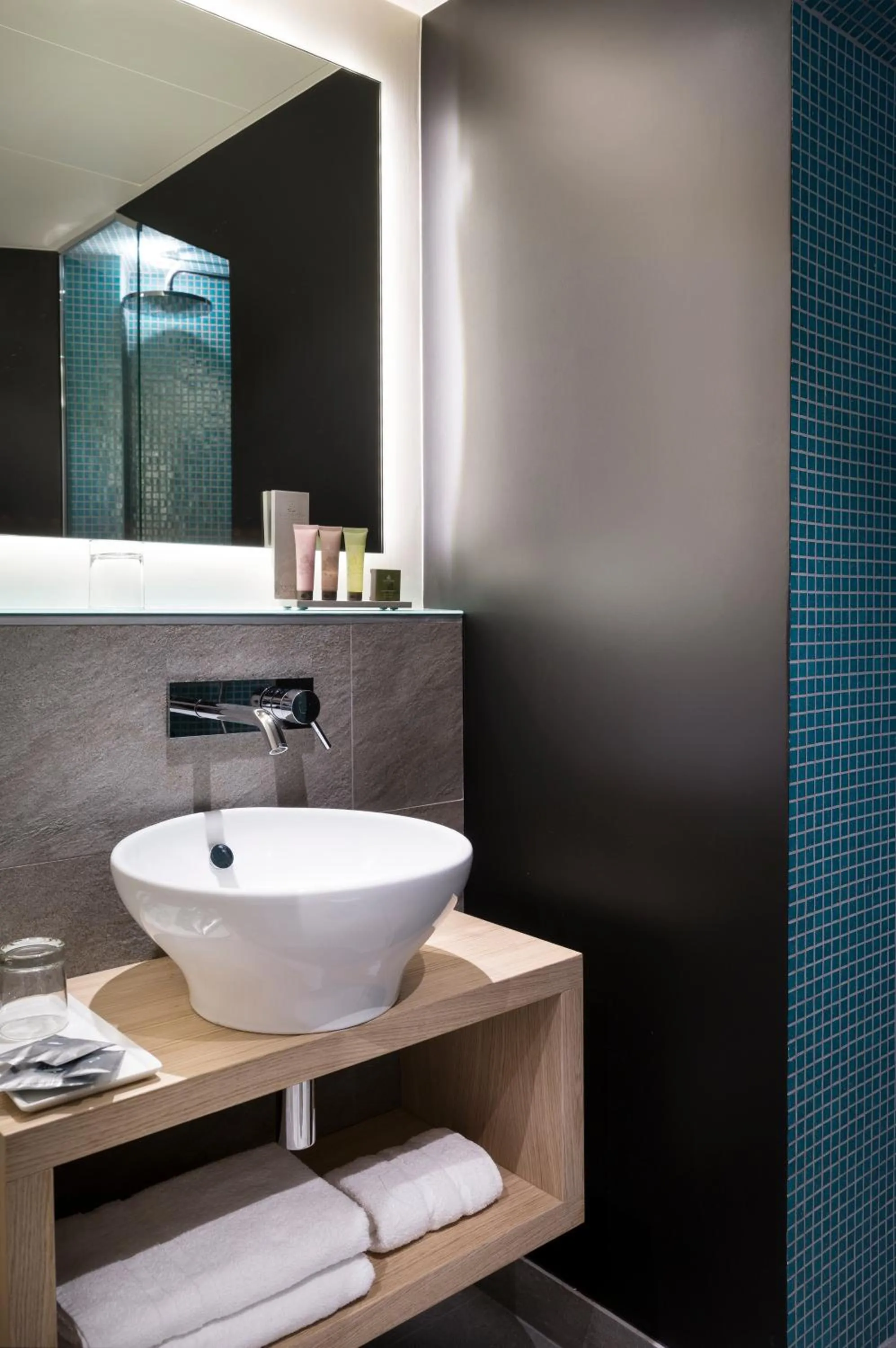 Bathroom in Hotel Max